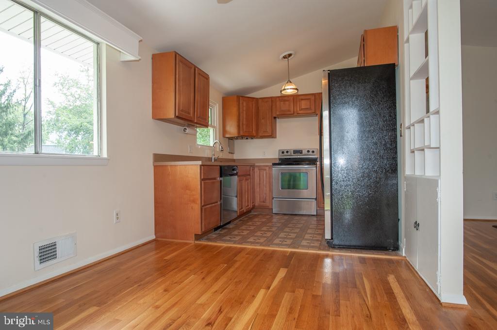 GLYNALTA PARK - Residential Lease