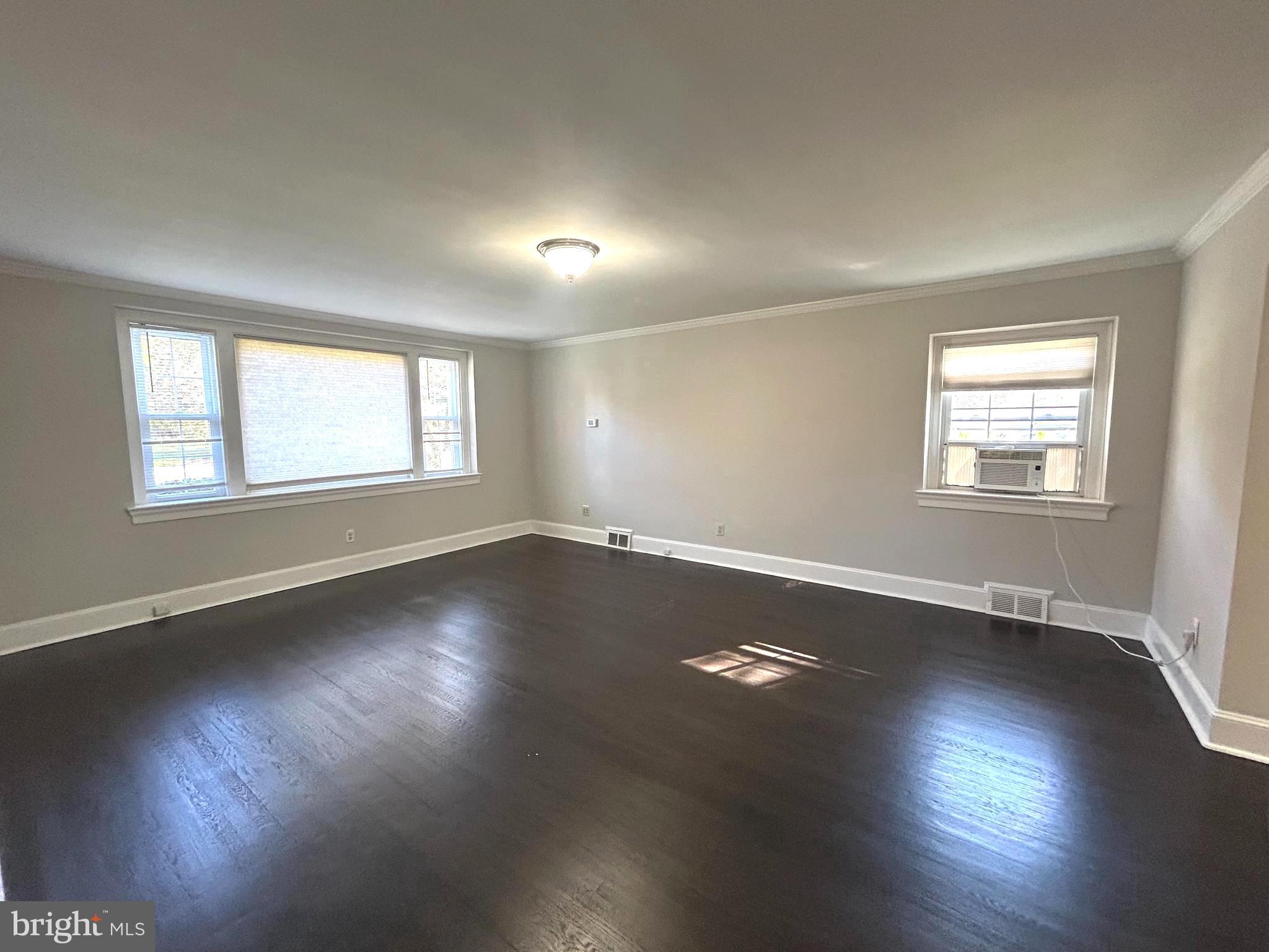 ASHWOOD MANOR - Residential Lease