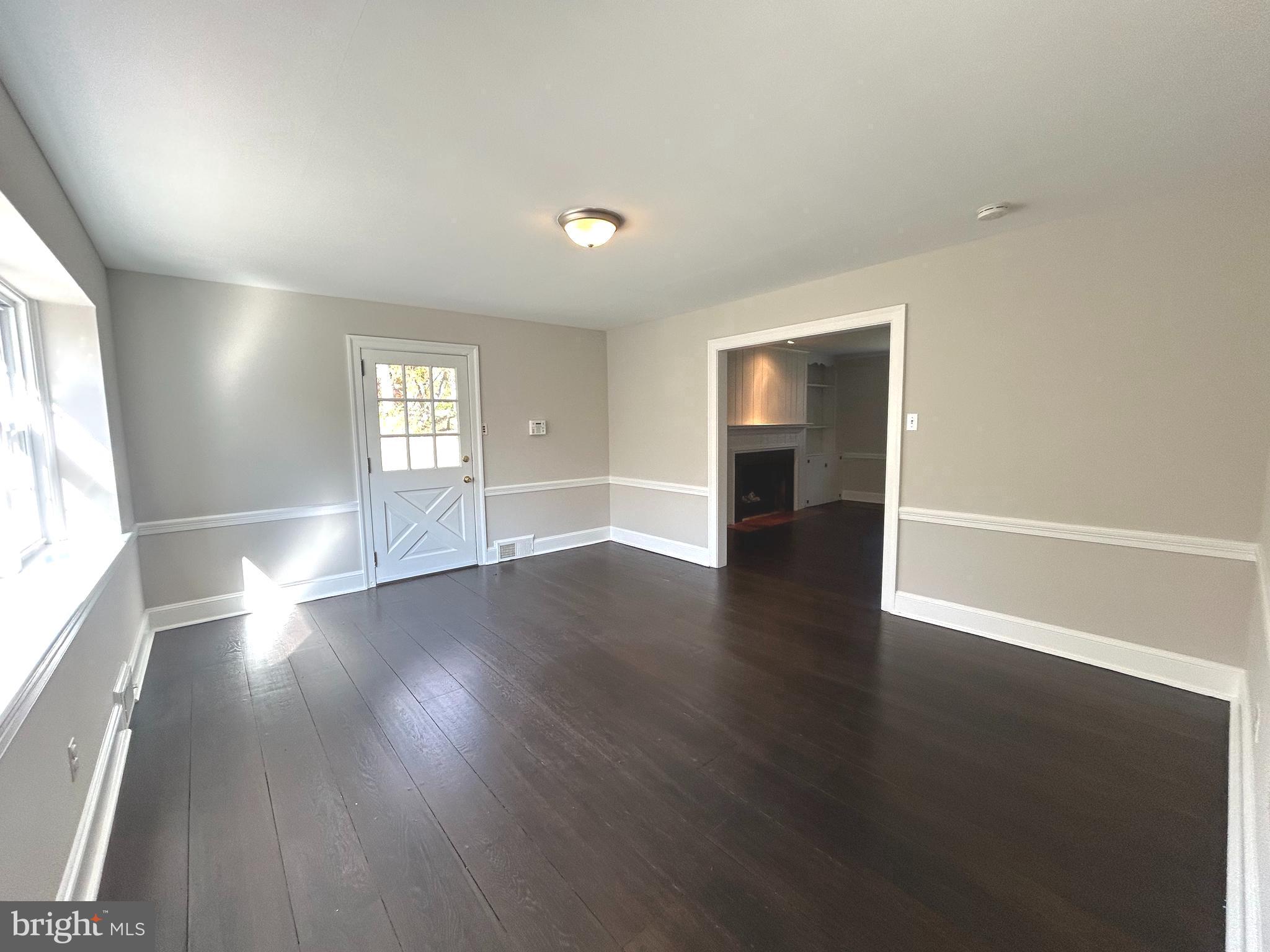 ASHWOOD MANOR - Residential Lease