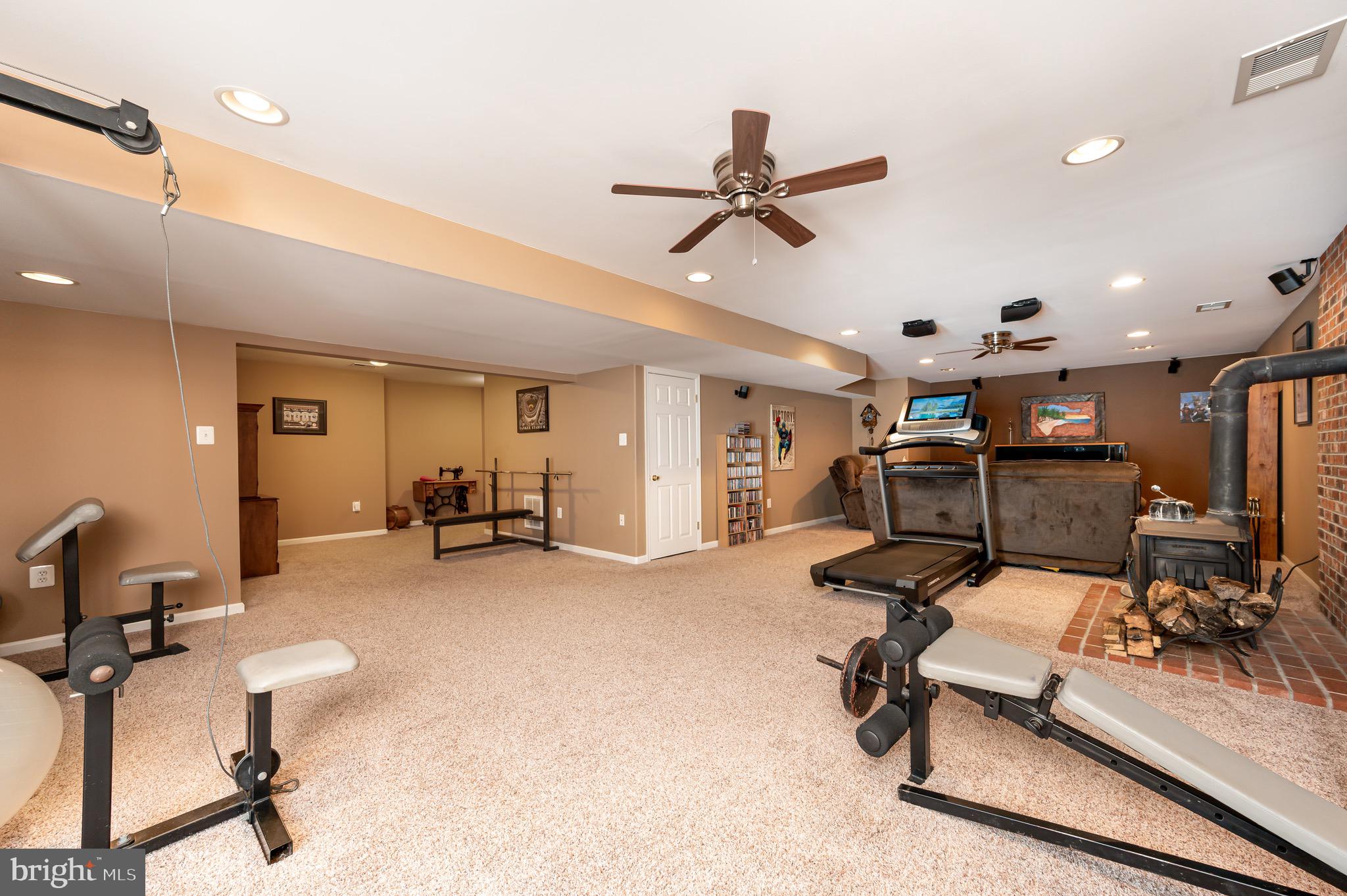 FOX FIELD - Residential