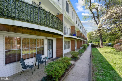 1935 Lyttonsville Road Unit 1935, Silver Spring, MD 20910 - MLS#: MDMC2163600