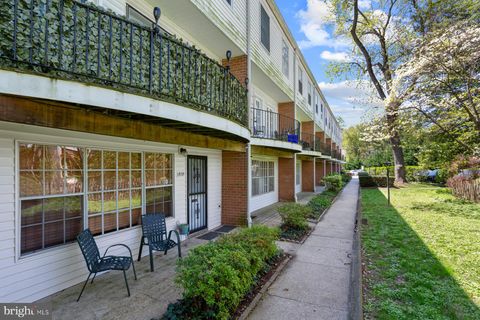 1935 LYTTONSVILLE ROAD 1935 SILVER SPRING MD 20910