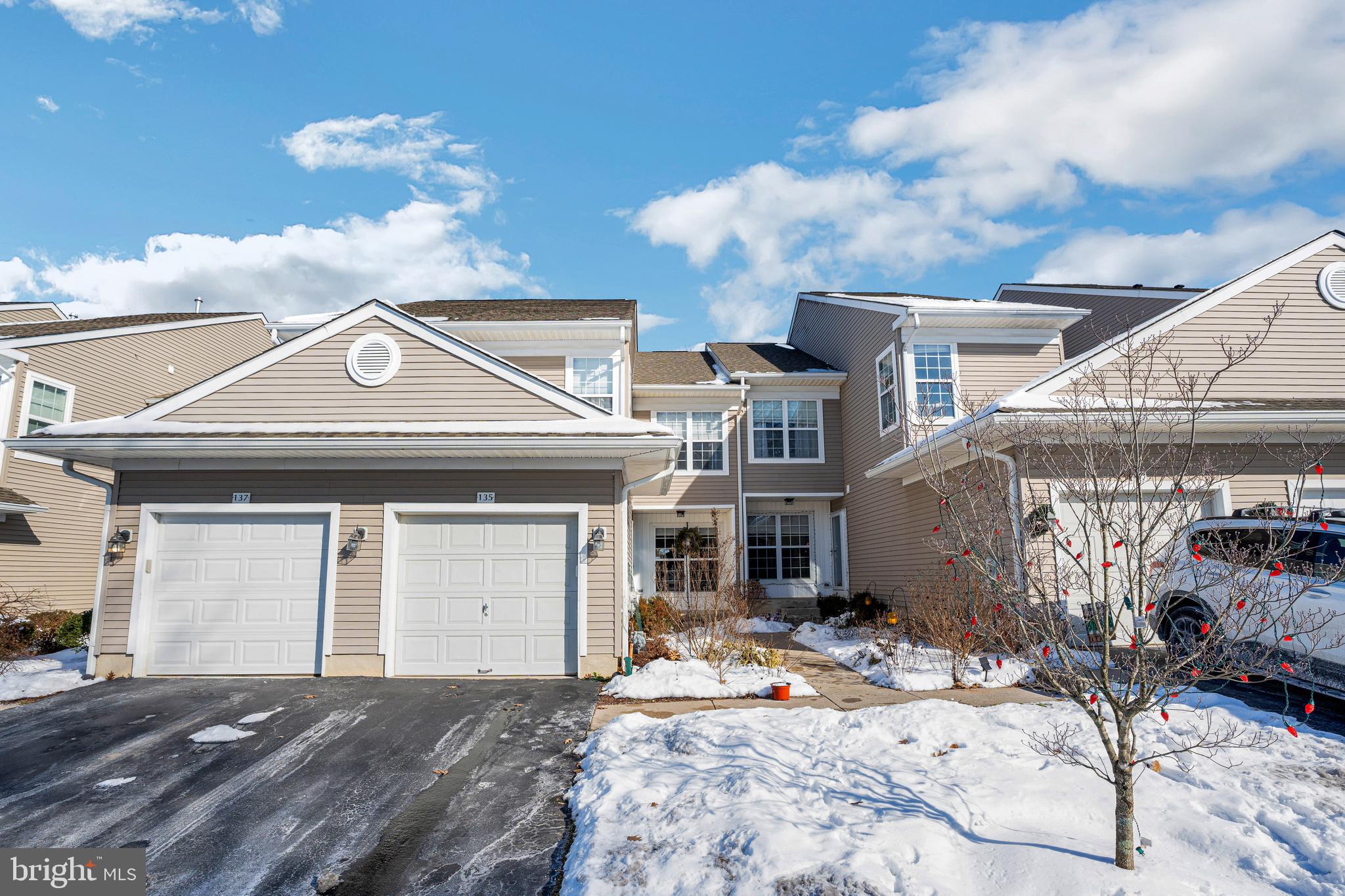 CHARLESTOWN HUNT - Residential