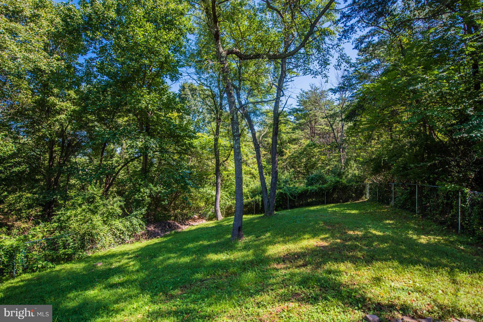 PINEWOOD HILLS - Residential