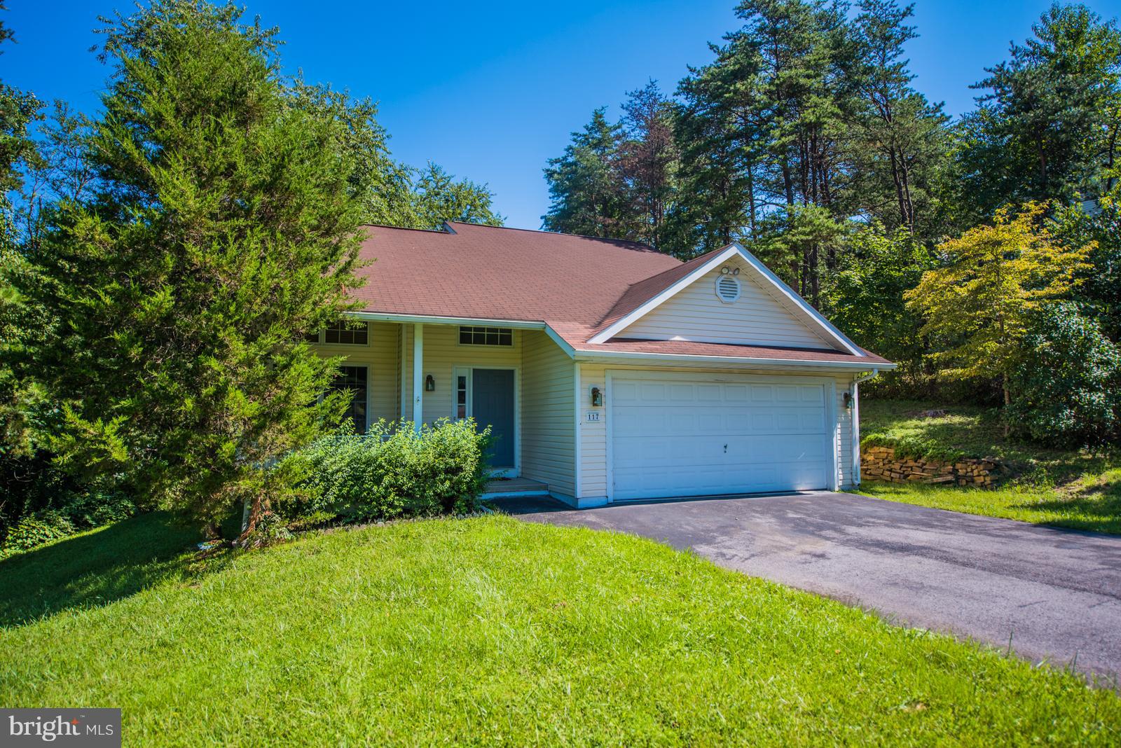 PINEWOOD HILLS - Residential