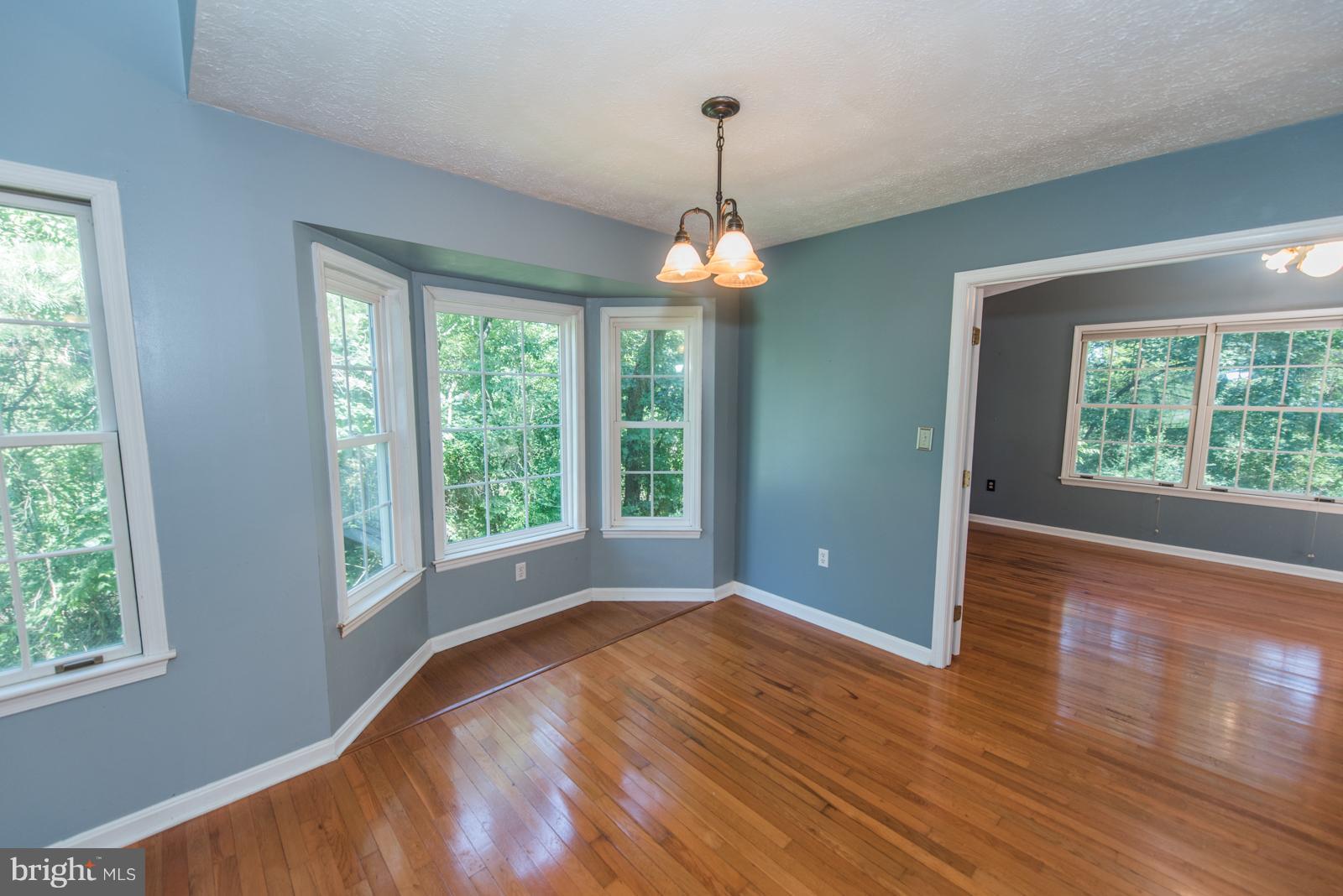 PINEWOOD HILLS - Residential