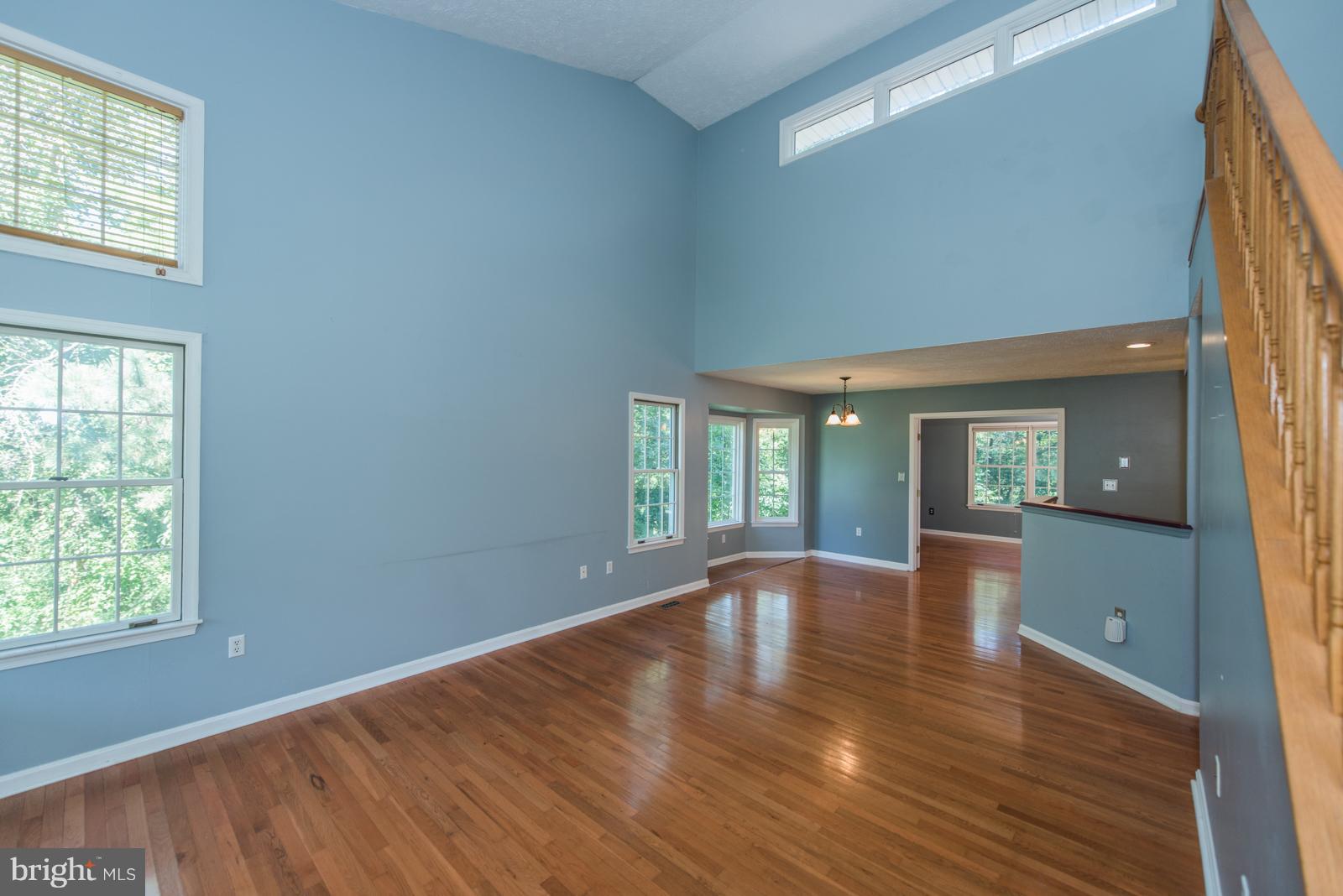 PINEWOOD HILLS - Residential