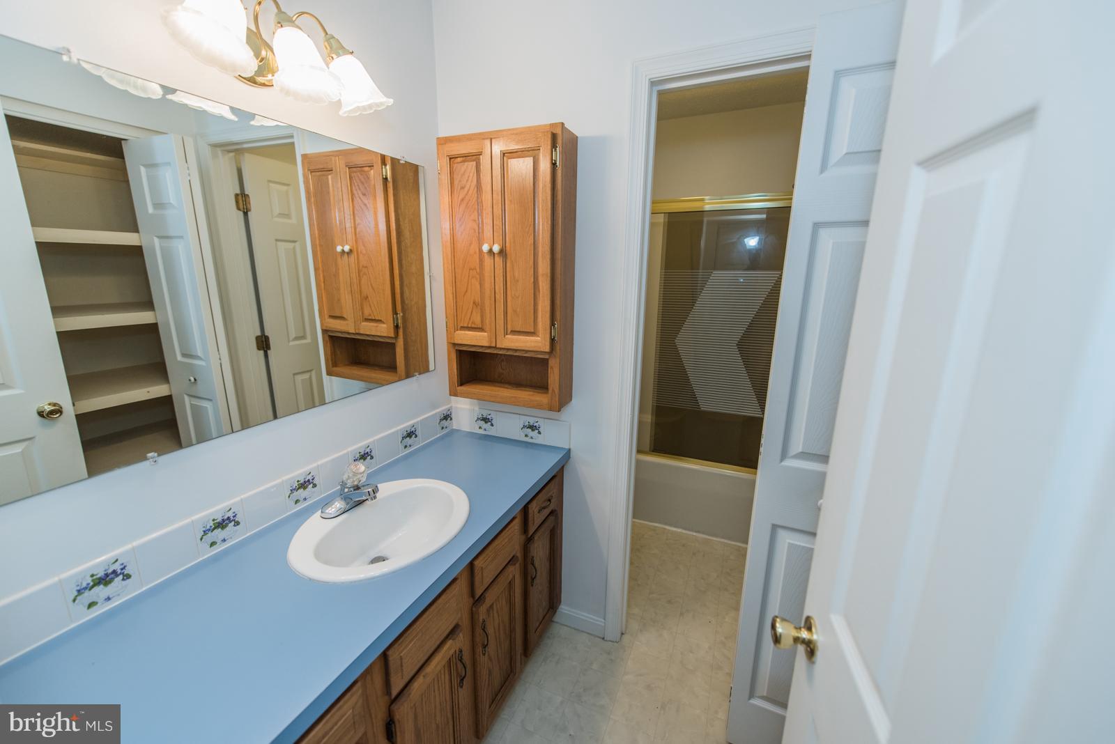 PINEWOOD HILLS - Residential