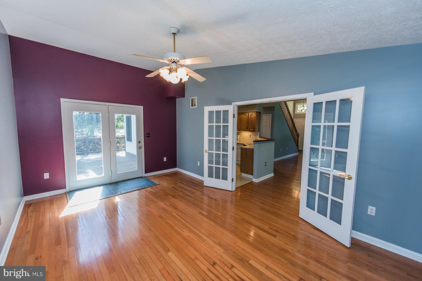 PINEWOOD HILLS - Residential