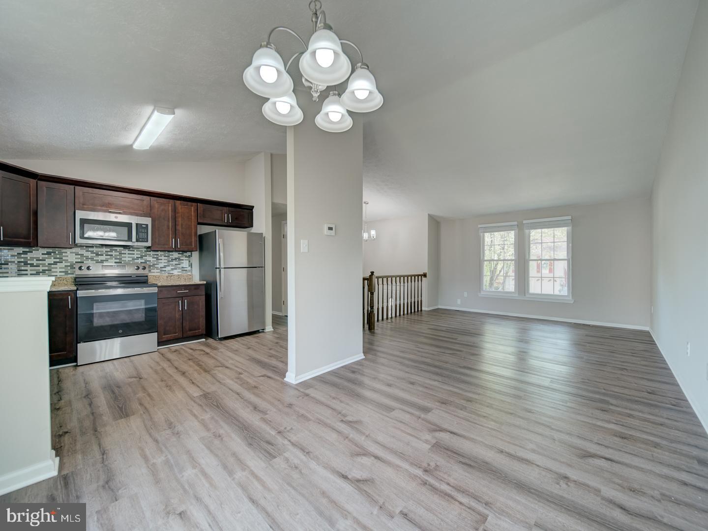 RAMBLEWOOD - Residential