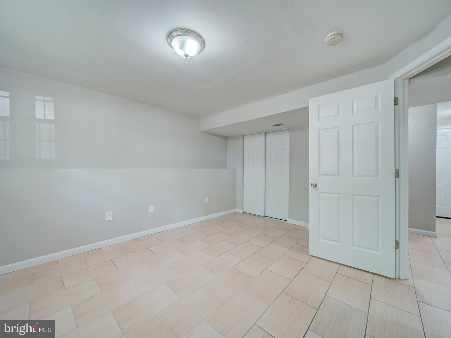 RAMBLEWOOD - Residential