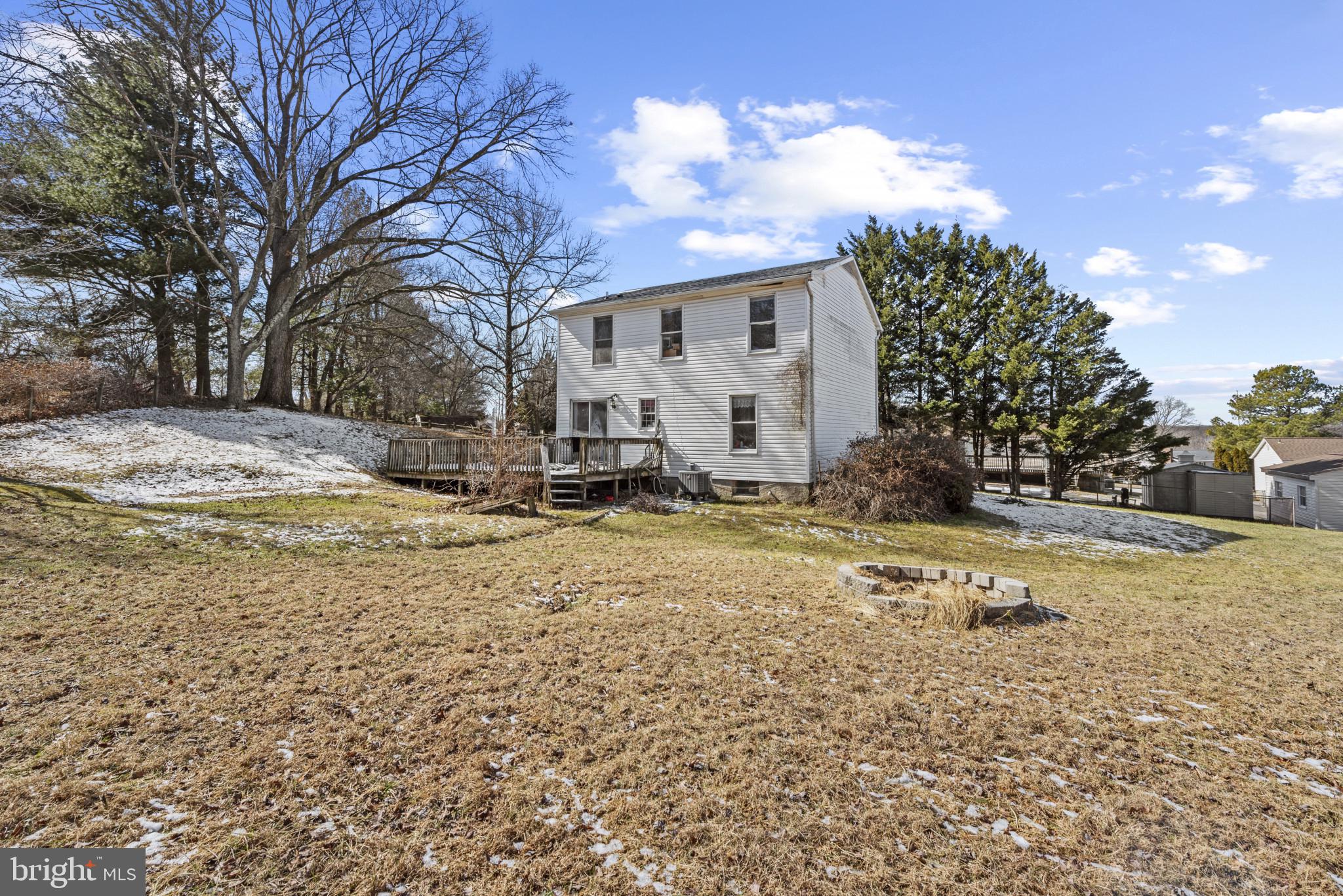 GOLDEN ACRES - Residential