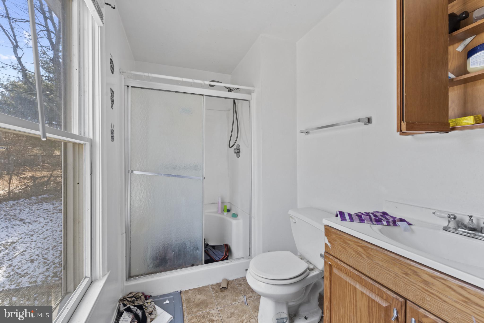 GOLDEN ACRES - Residential