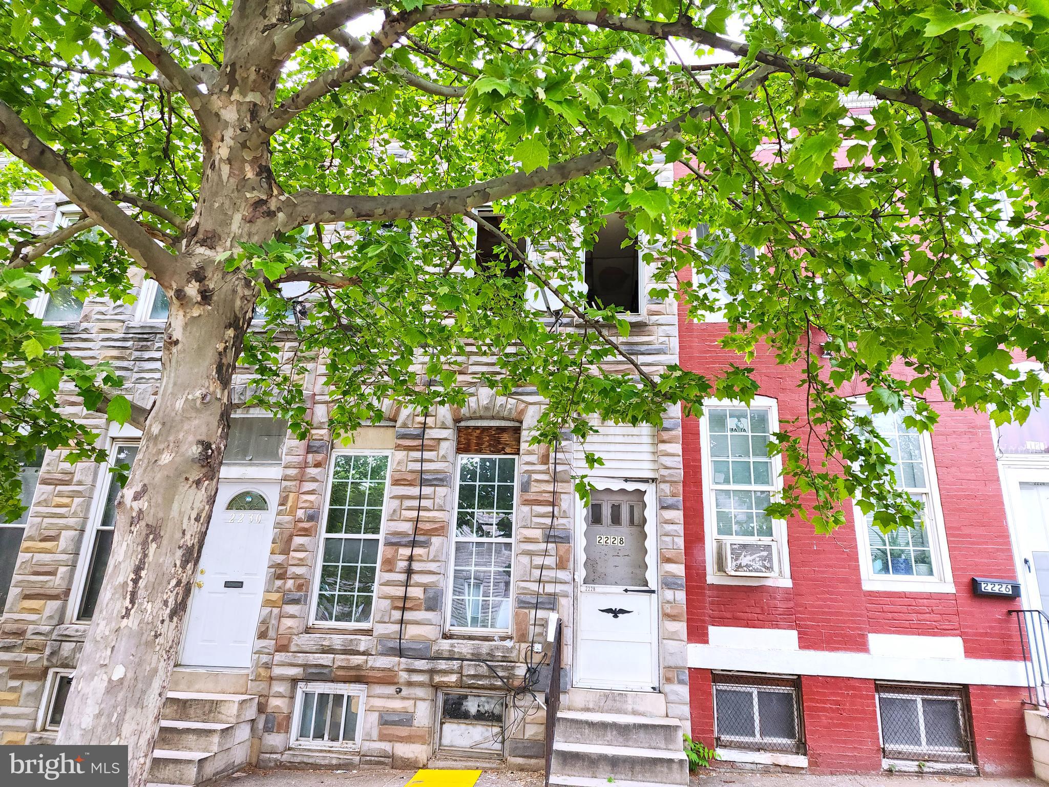 ONLINE AUCTION: Bidding begins 5/29 @ 10:00 AM. Bidding ends 5/31 @ 7:10 PM. List Price is Suggested Opening Bid. Deposit: $5,000. 2 Story Townhouse located in the Carrollton Ridge area. JUST MINUTES to Carroll Park Golf Course and Erdman Shopping Center. Convenient Access to Major Traffic Artery Frederick Ave.