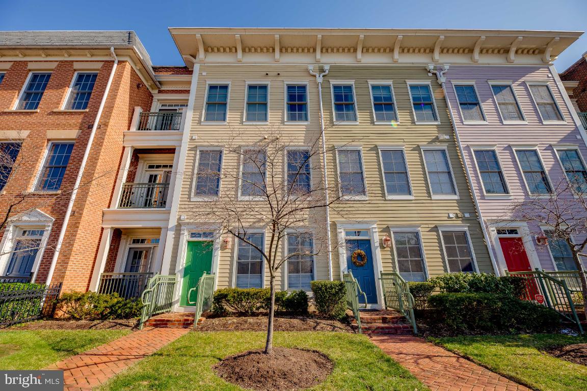 1115 CAMERON STREET 114