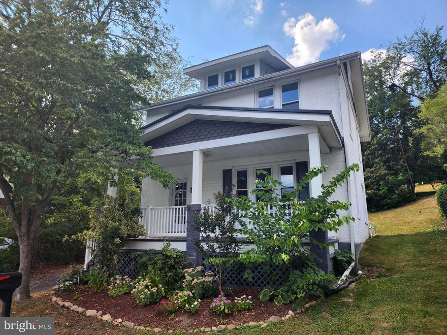 Recently renovated with stunning updates, farmhouse/national folk style, includes 3 Bedrooms, all new large bath, new lanmiate and carpet floors, stunning kitchen with quartz counter-tops, appliances included, new heating, ductwork, central A/C, new water heater, new garage door, landscaping and private rear yard. This one will not last long.