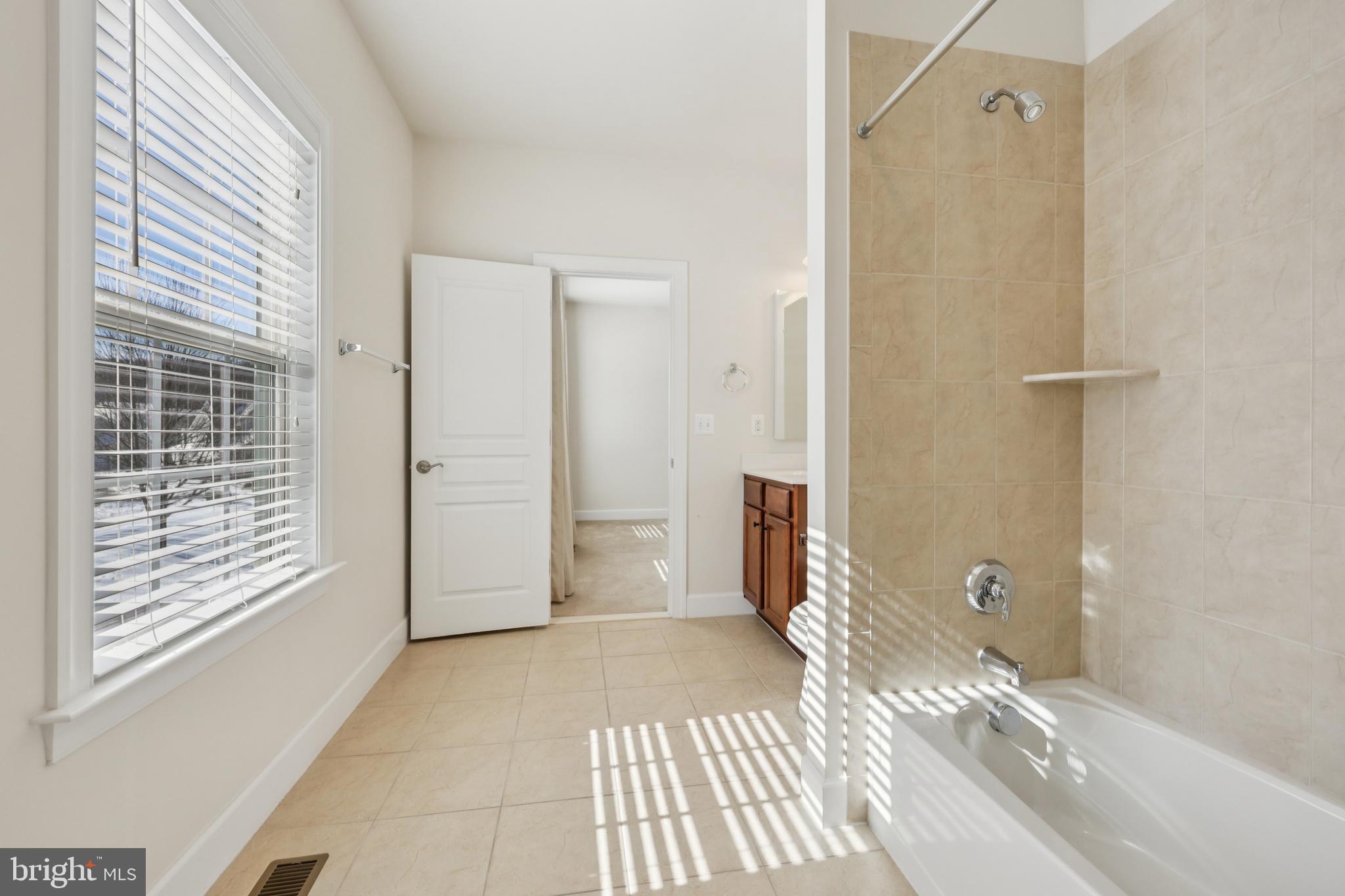 HISTORIC SELMA ESTATES - Residential