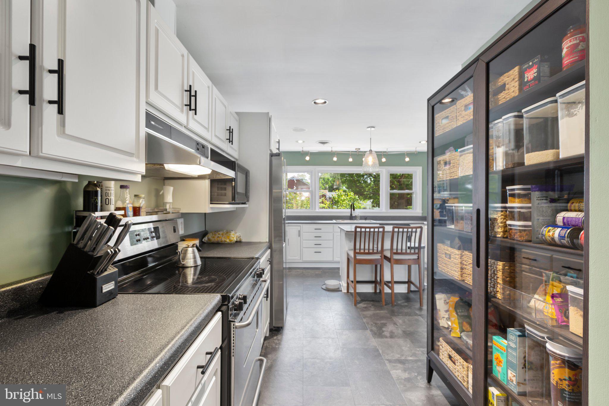 COLLEGE HEIGHTS - Residential Lease