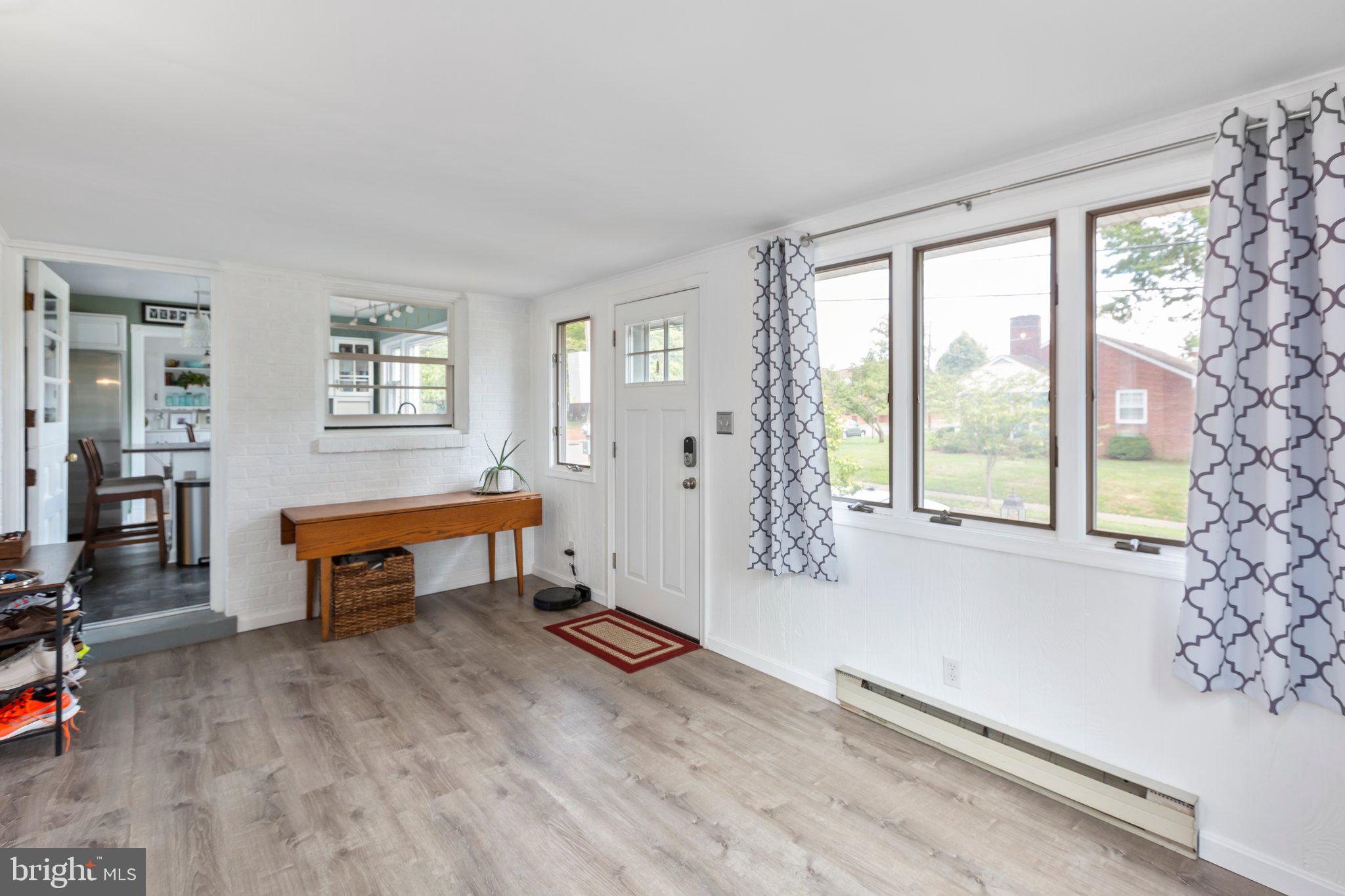 COLLEGE HEIGHTS - Residential Lease