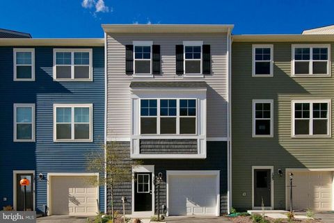 Photo of 123 Fading Star Court, STEPHENSON, VA 22656 (MLS # VAFV2041908)