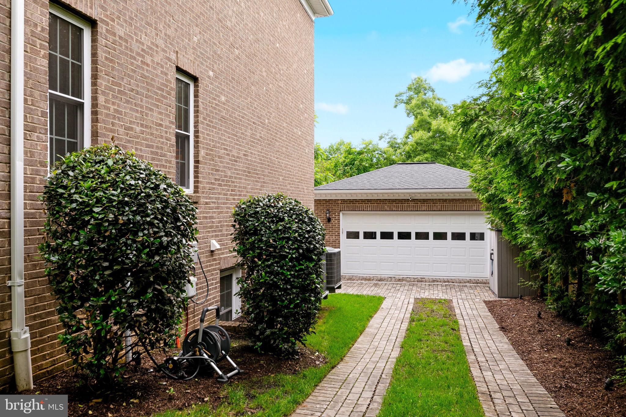 ALNOR HEIGHTS - Residential