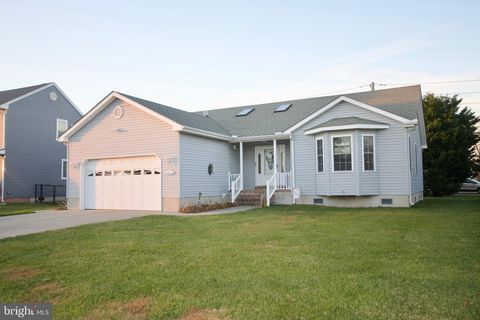 Homes For Sale - 36731 Breakwater Run<br/> SELBYVILLE, DE 19975