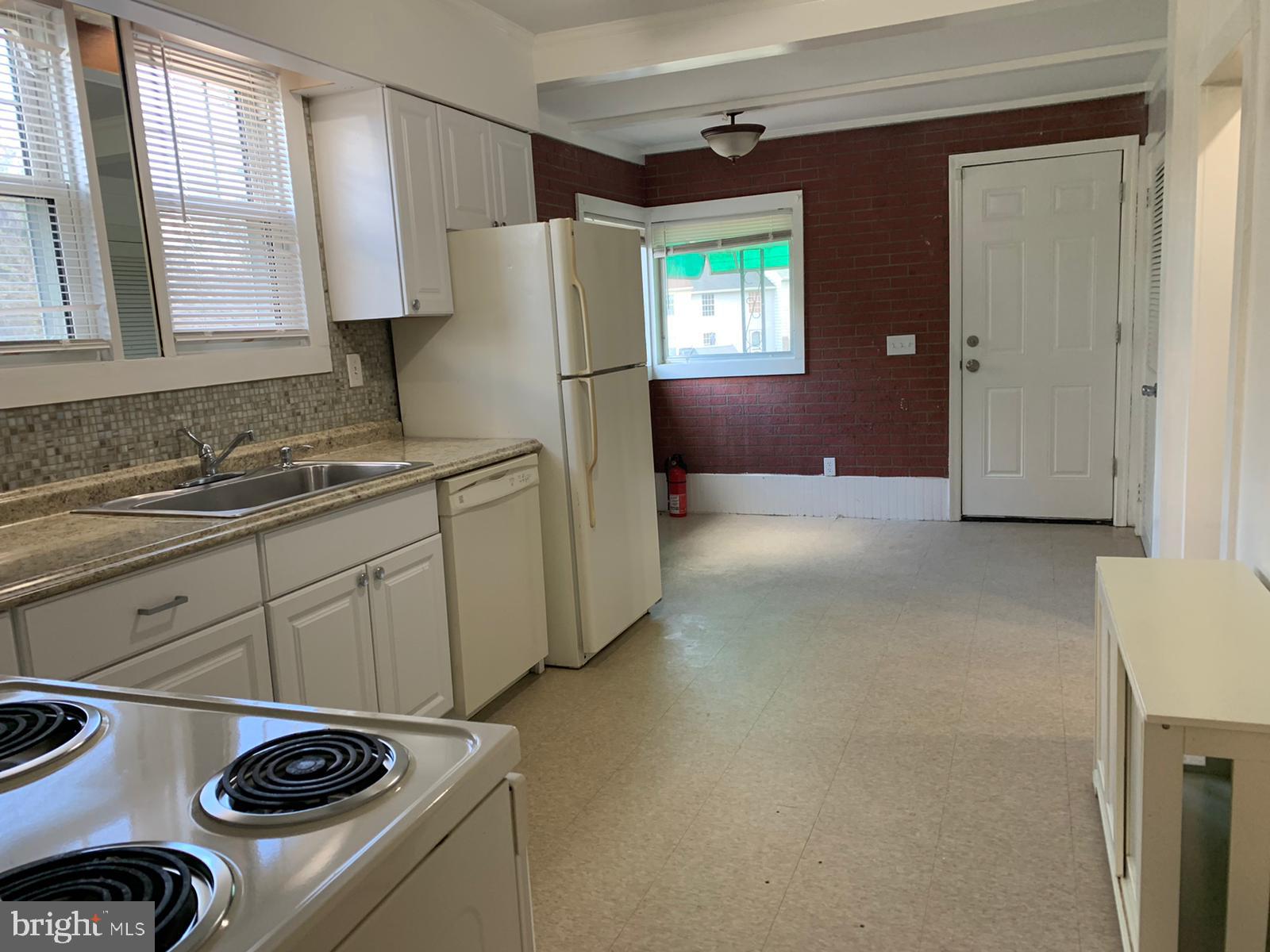 BEECH CREEK - Residential Lease