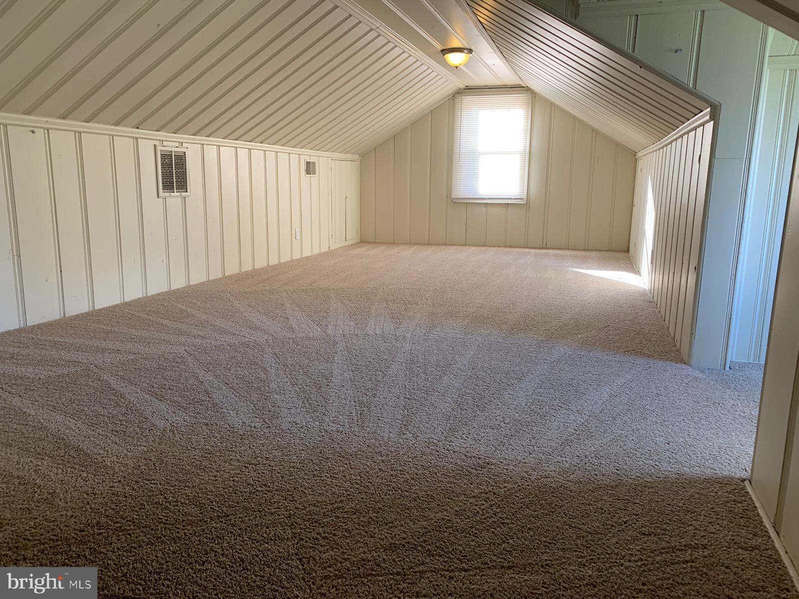 BEECH CREEK - Residential Lease