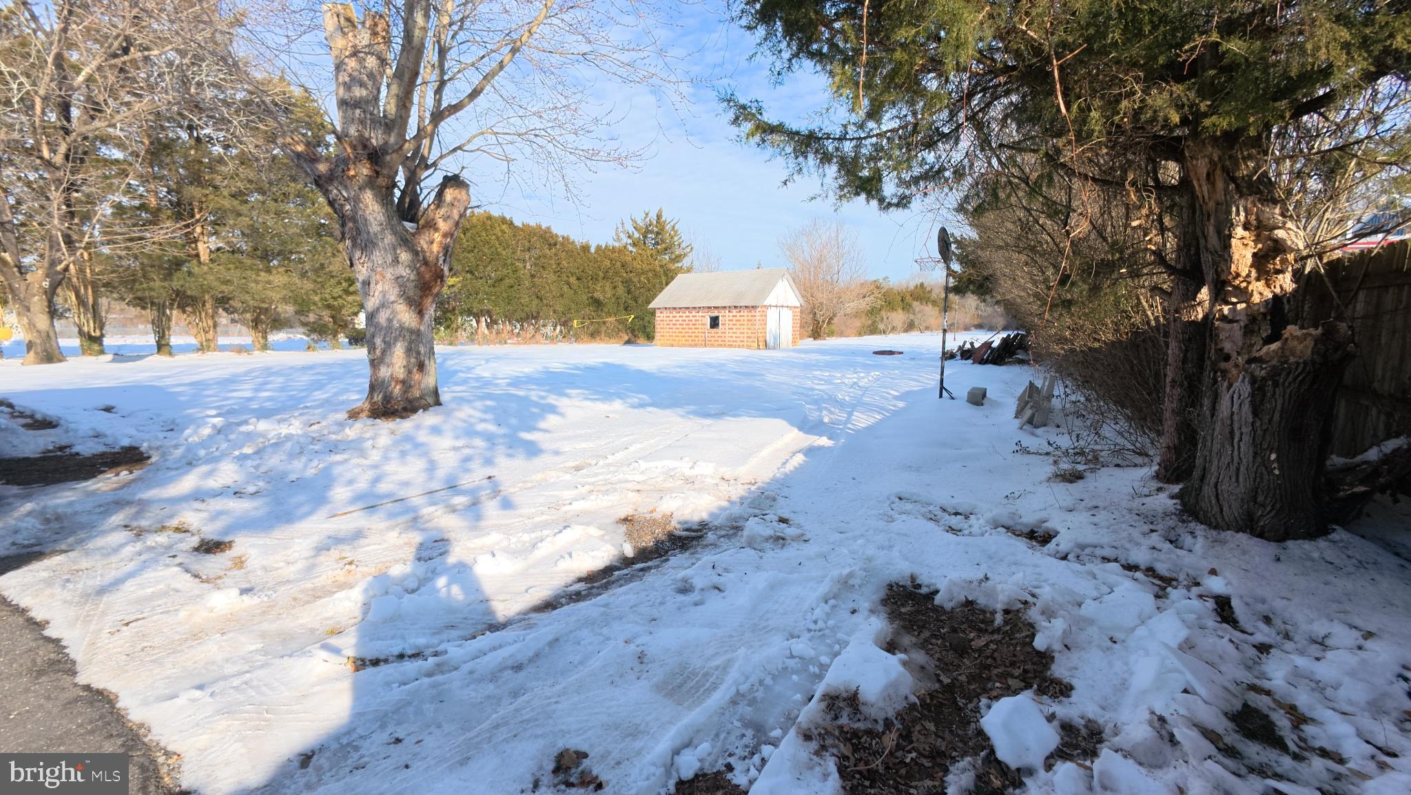 MILLVILLE - Residential