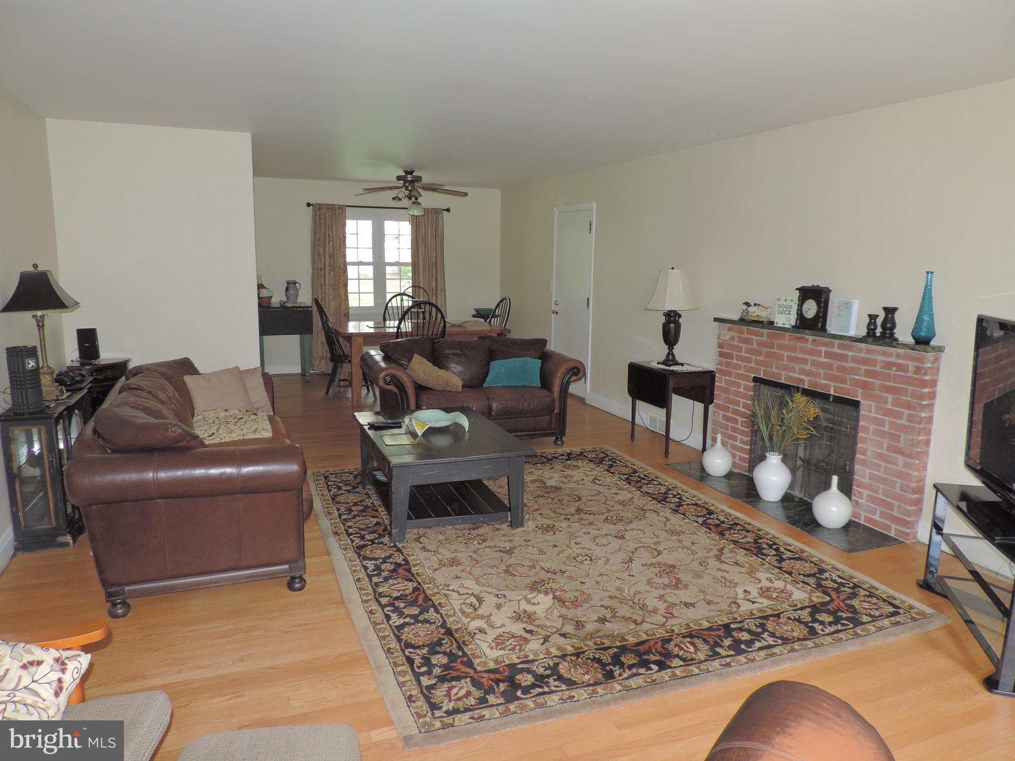 BURKLEY MANOR - Residential