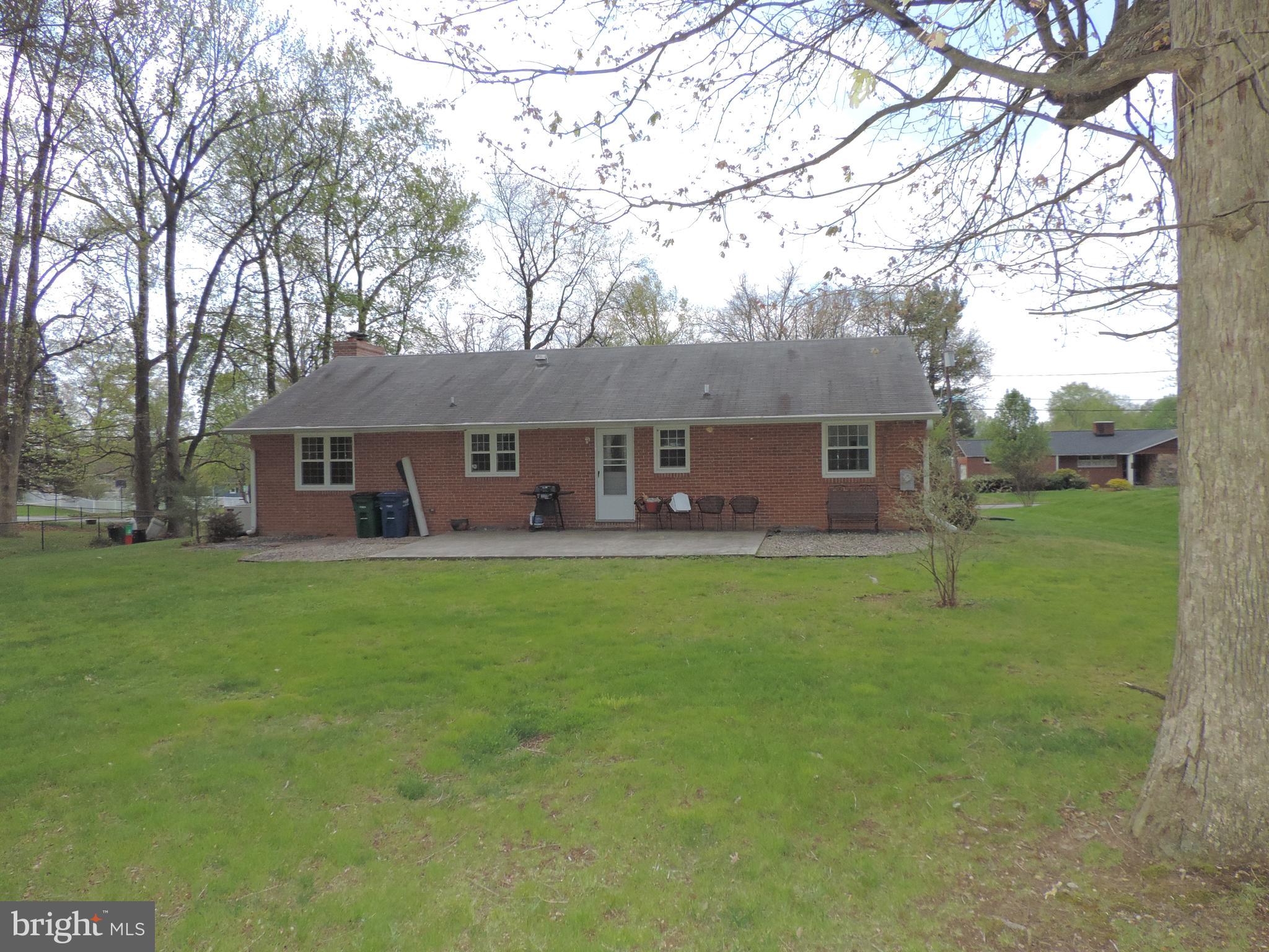 BURKLEY MANOR - Residential