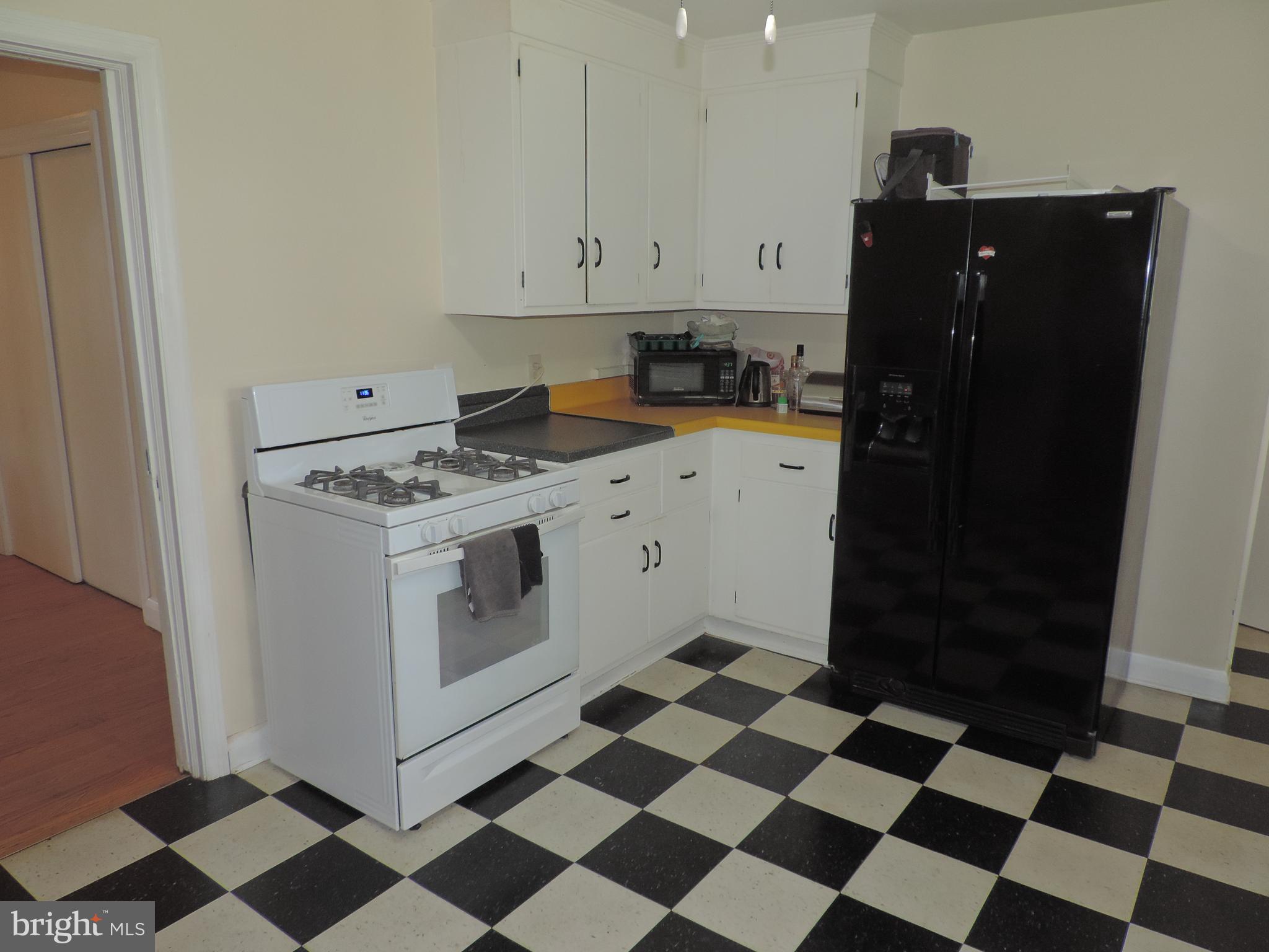 BURKLEY MANOR - Residential