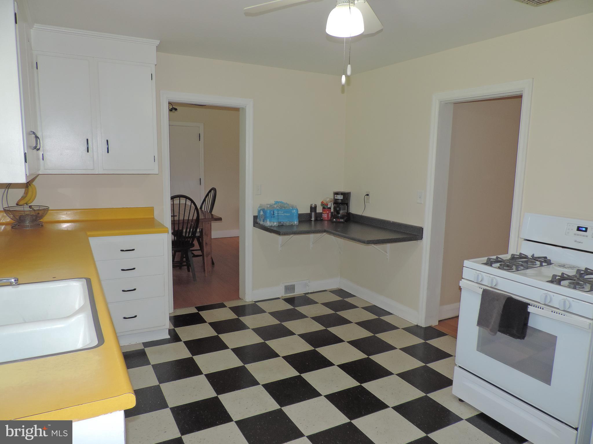 BURKLEY MANOR - Residential