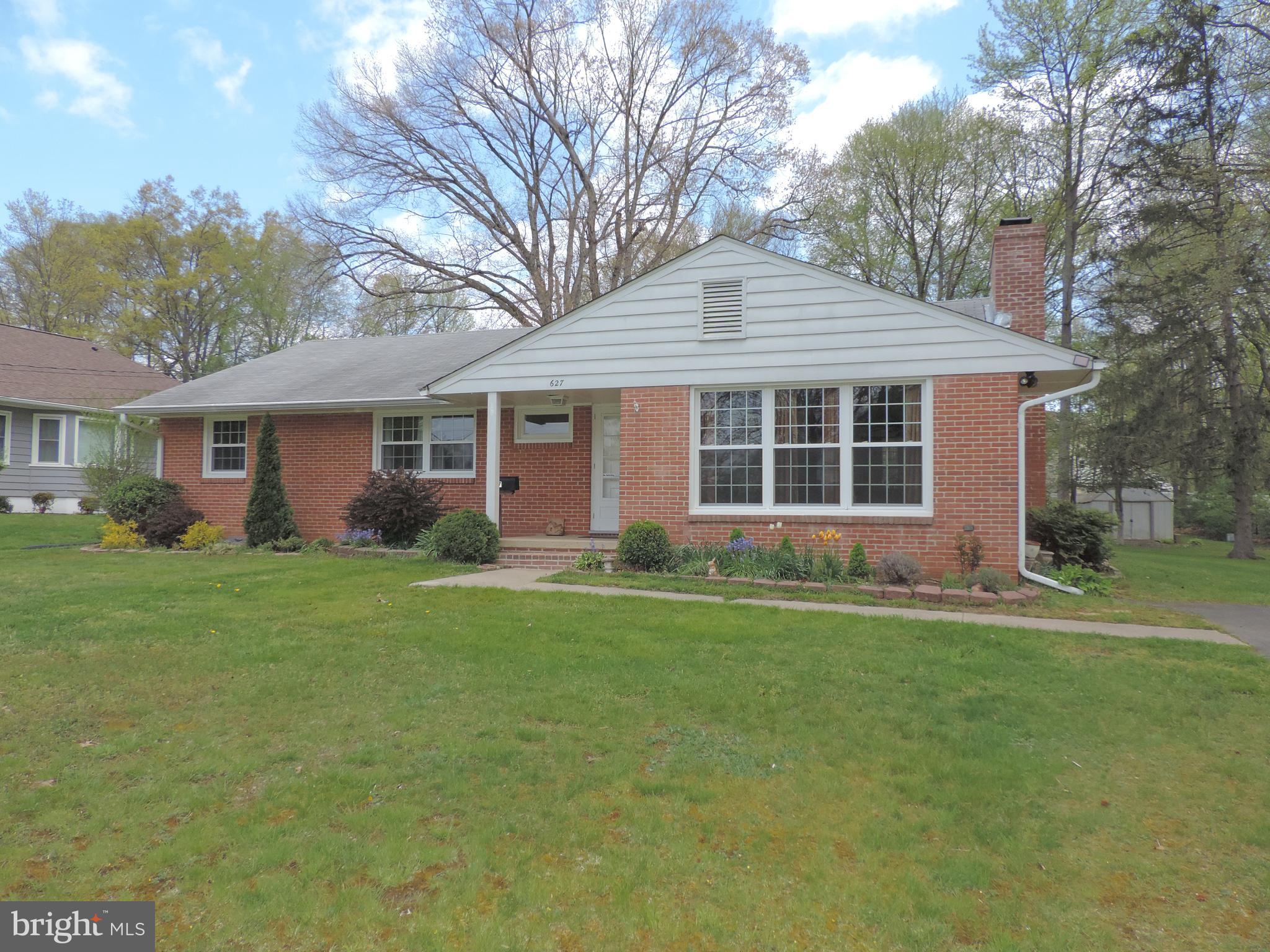 BURKLEY MANOR - Residential