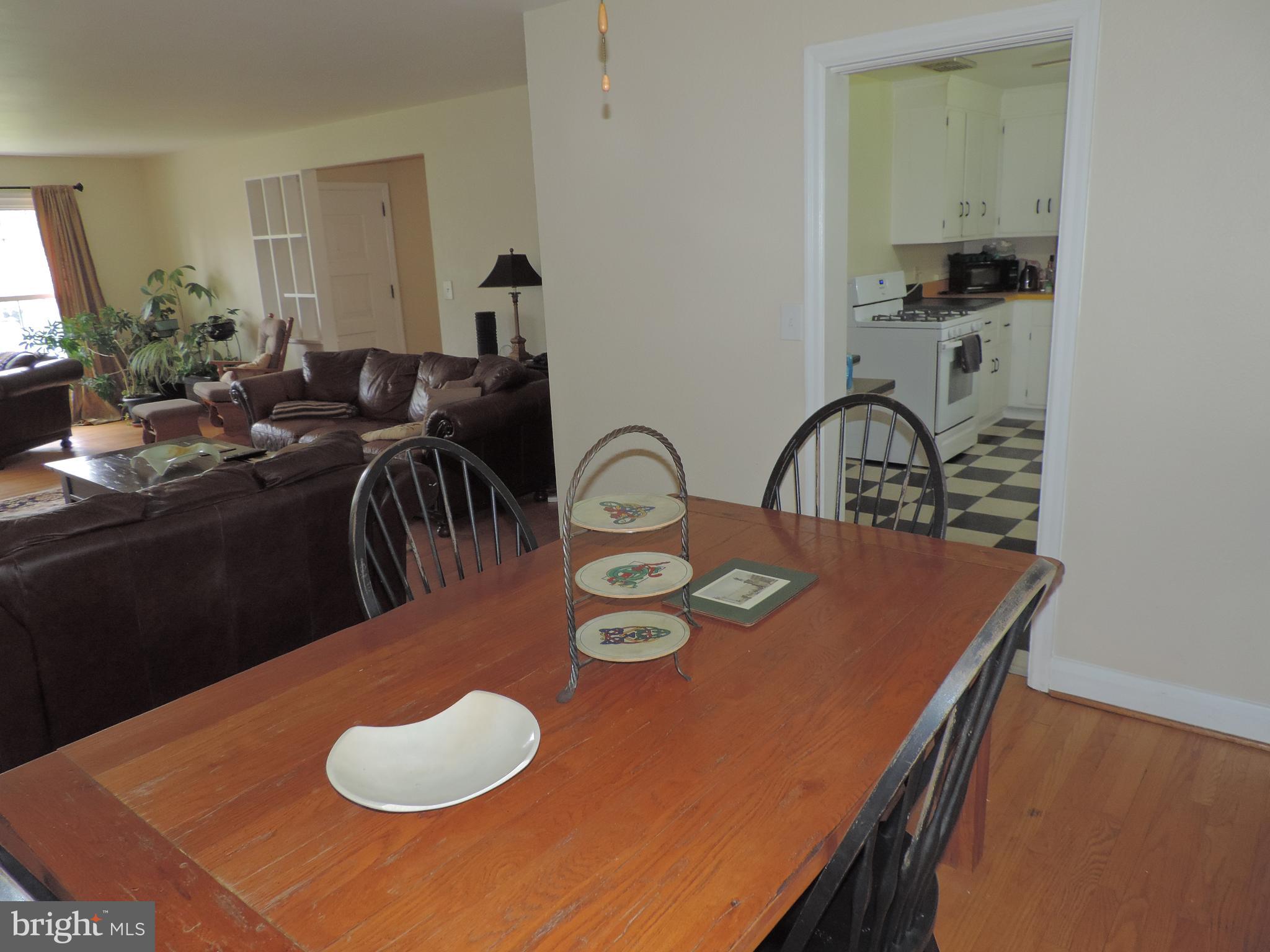 BURKLEY MANOR - Residential
