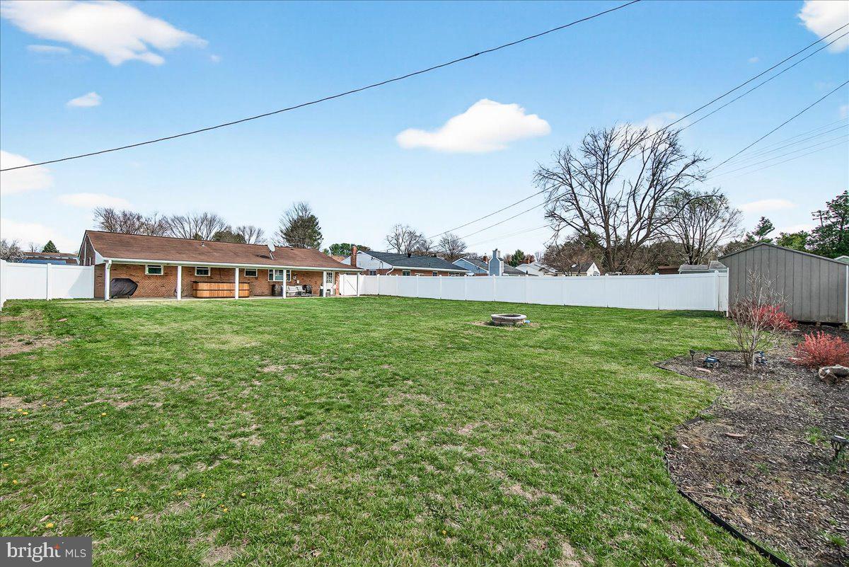 COLONIAL PARK - Residential