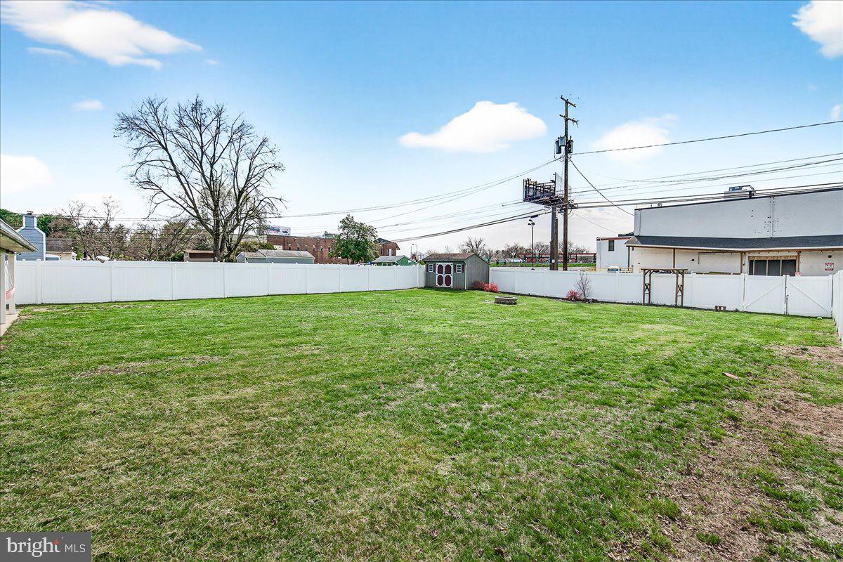 COLONIAL PARK - Residential