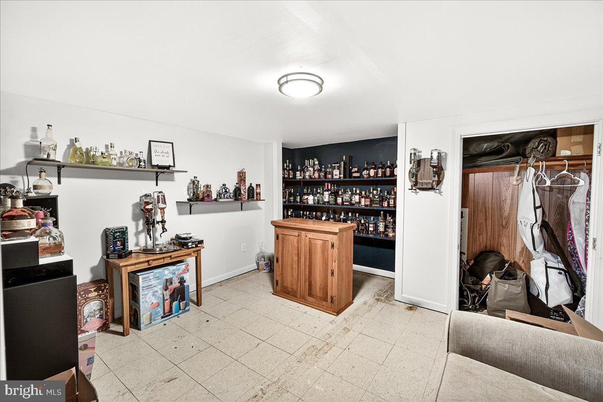 COLONIAL PARK - Residential