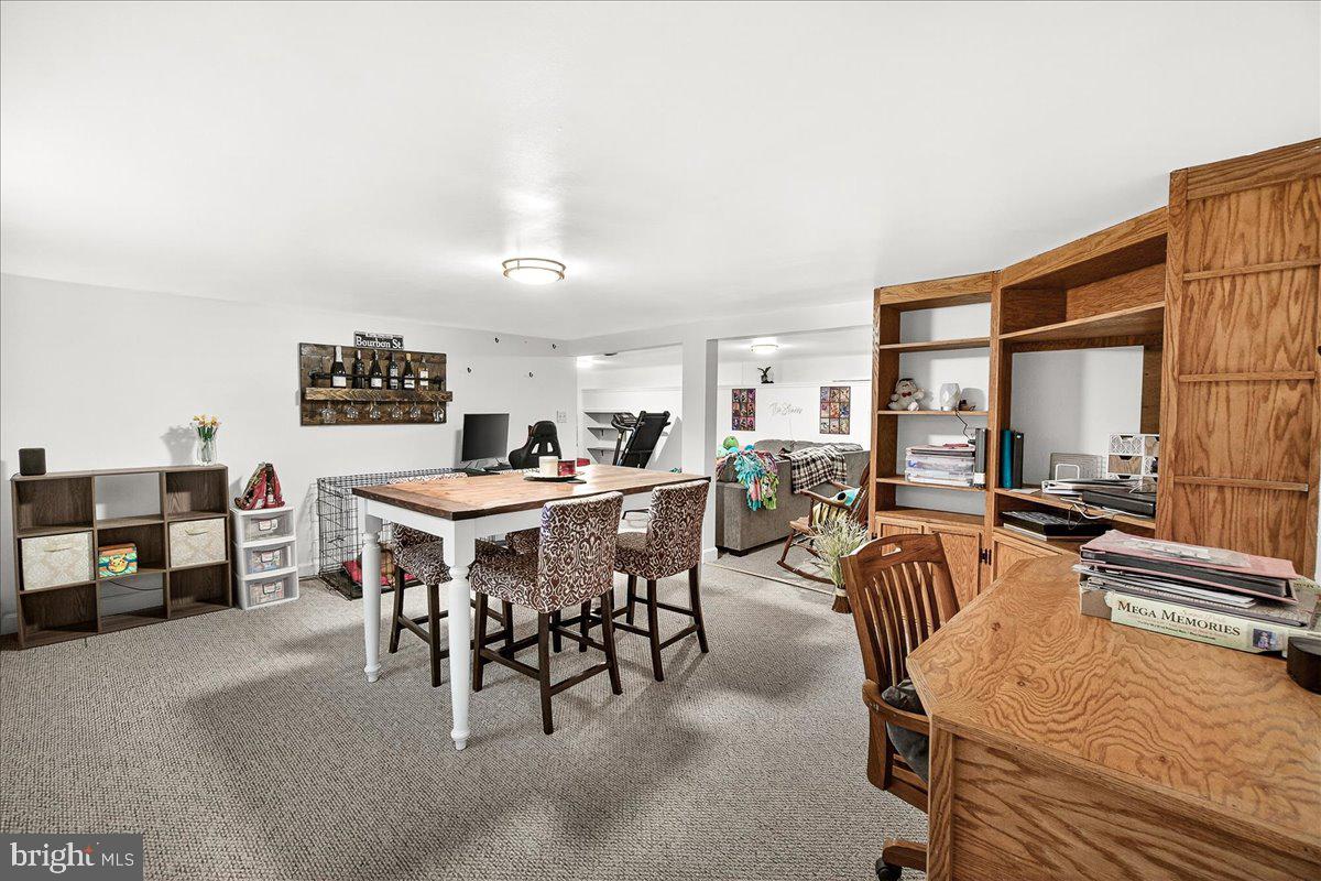 COLONIAL PARK - Residential