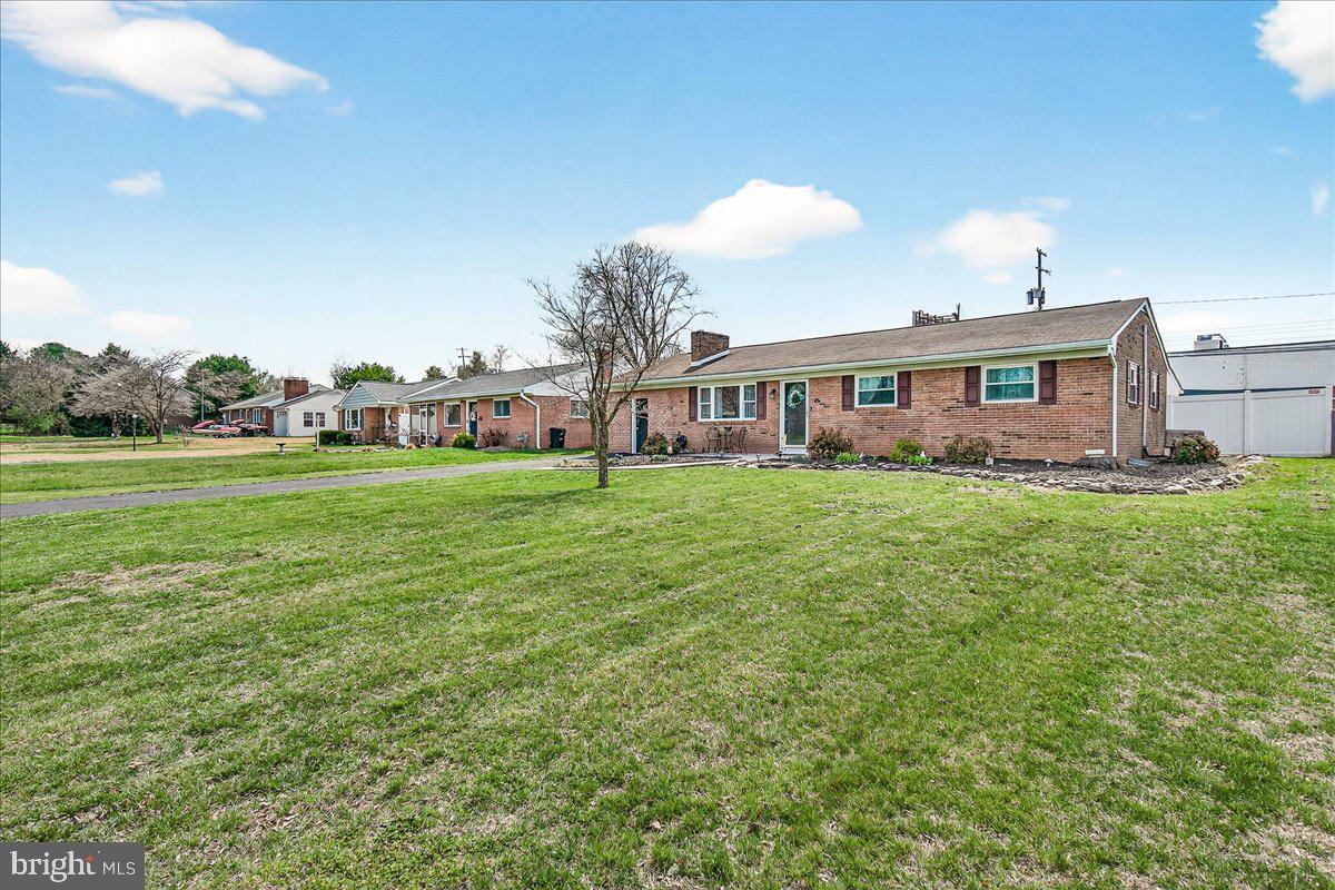 COLONIAL PARK - Residential