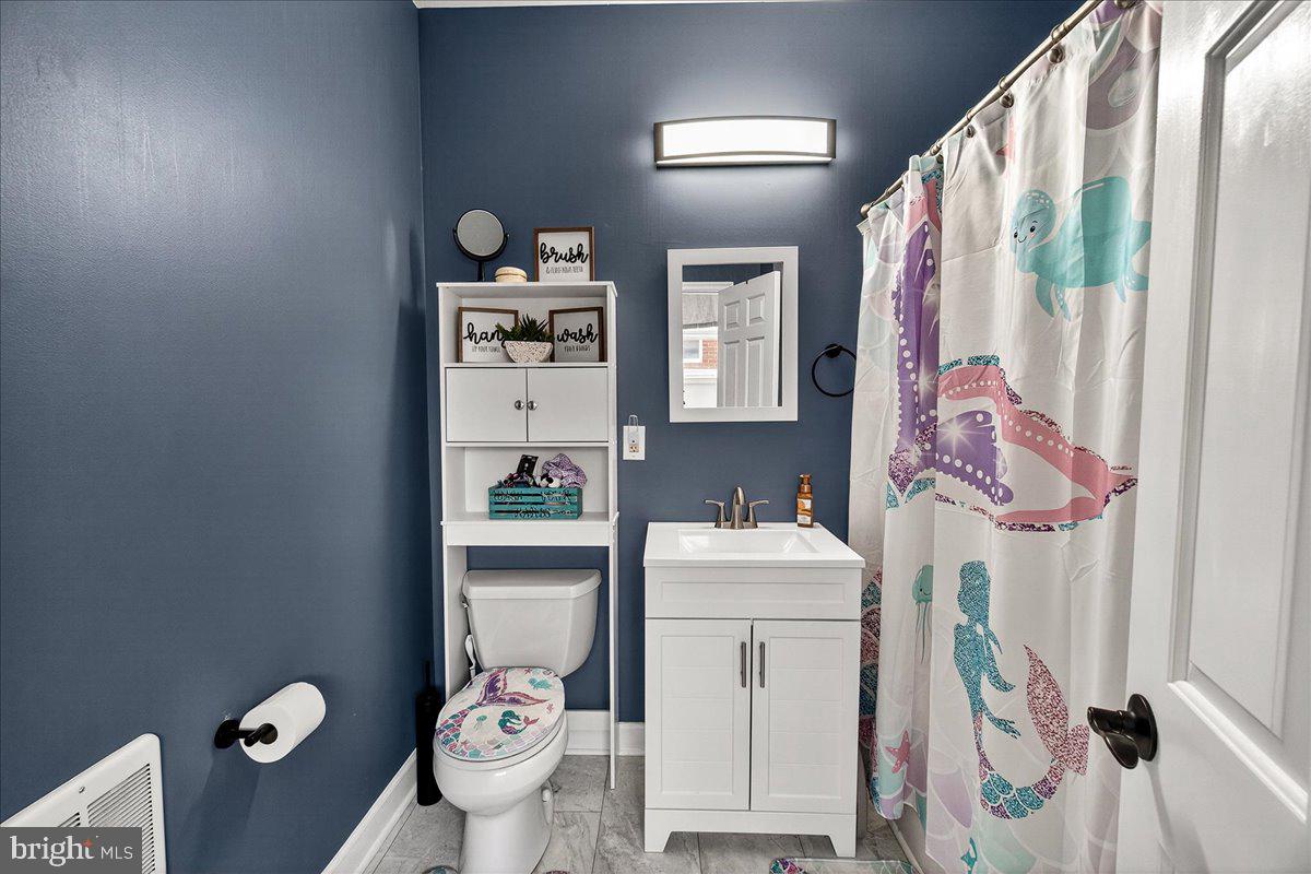 COLONIAL PARK - Residential