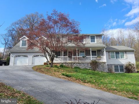 300 BLACK HORSE ROAD REINHOLDS PA 17569
