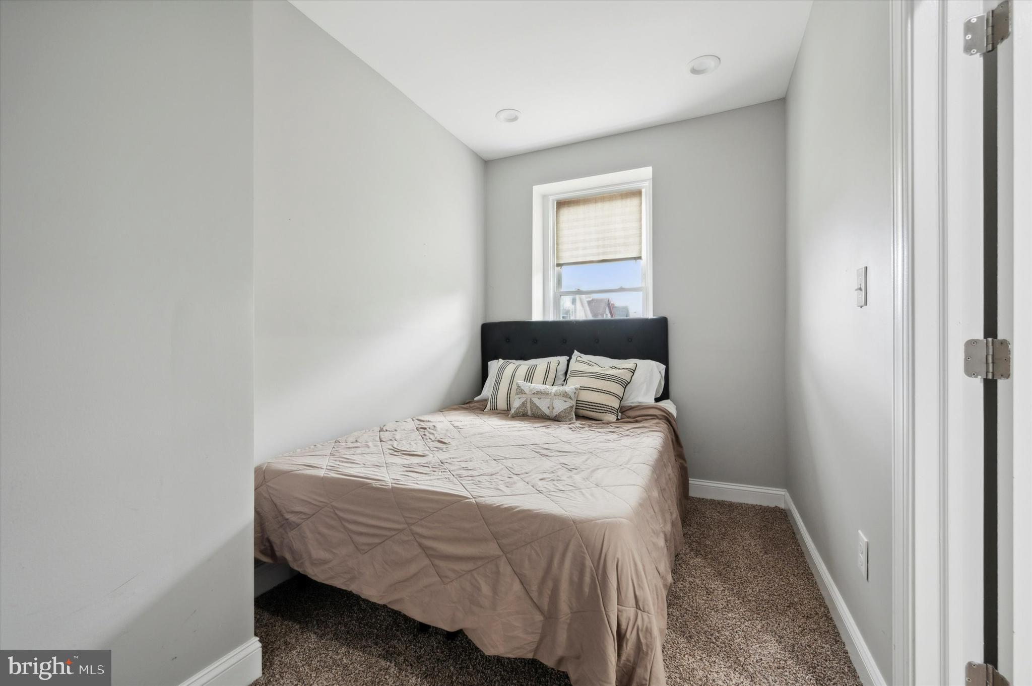 GERMANTOWN - Residential