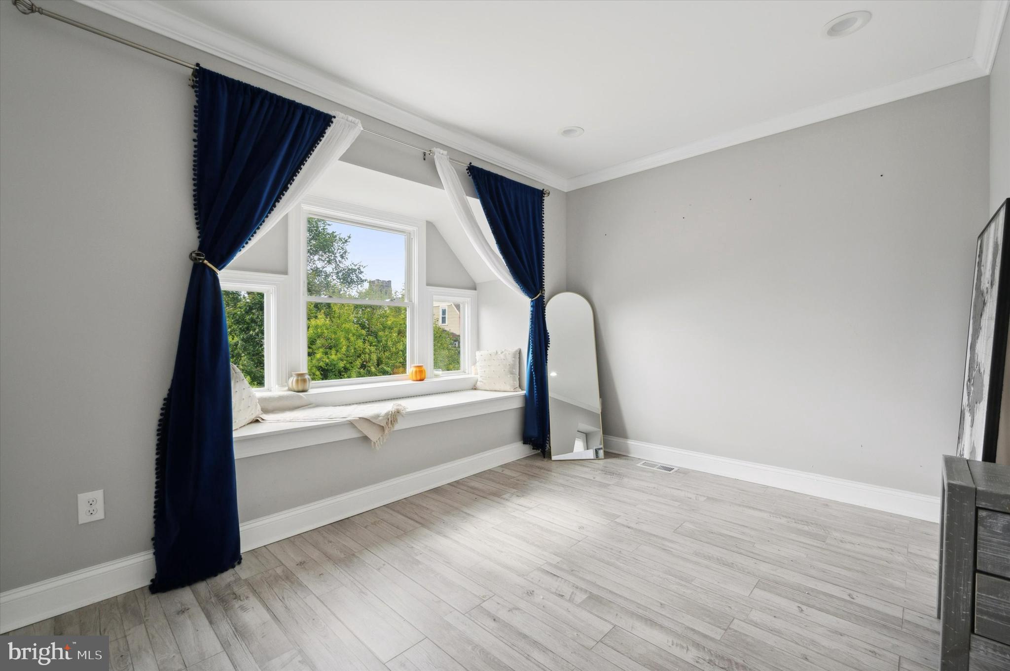 GERMANTOWN - Residential