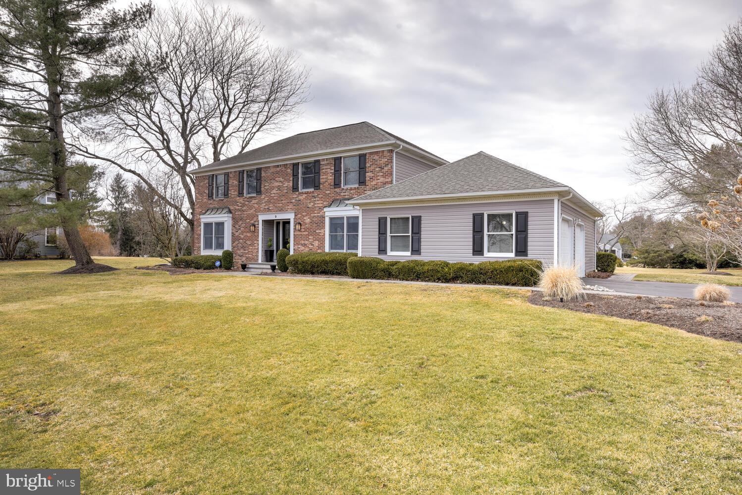 9 GREENFIELD DRIVE S