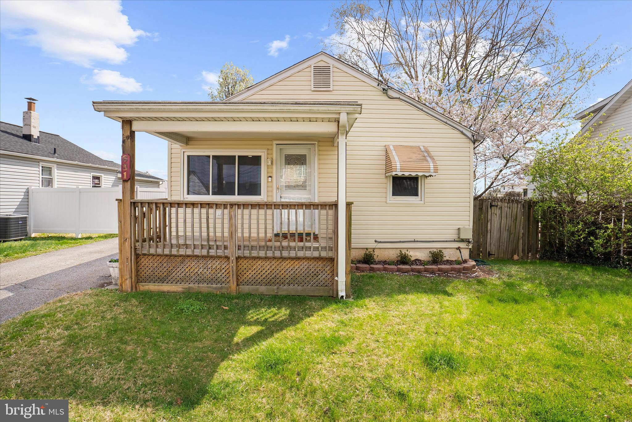 ARUNDEL GARDENS - Residential