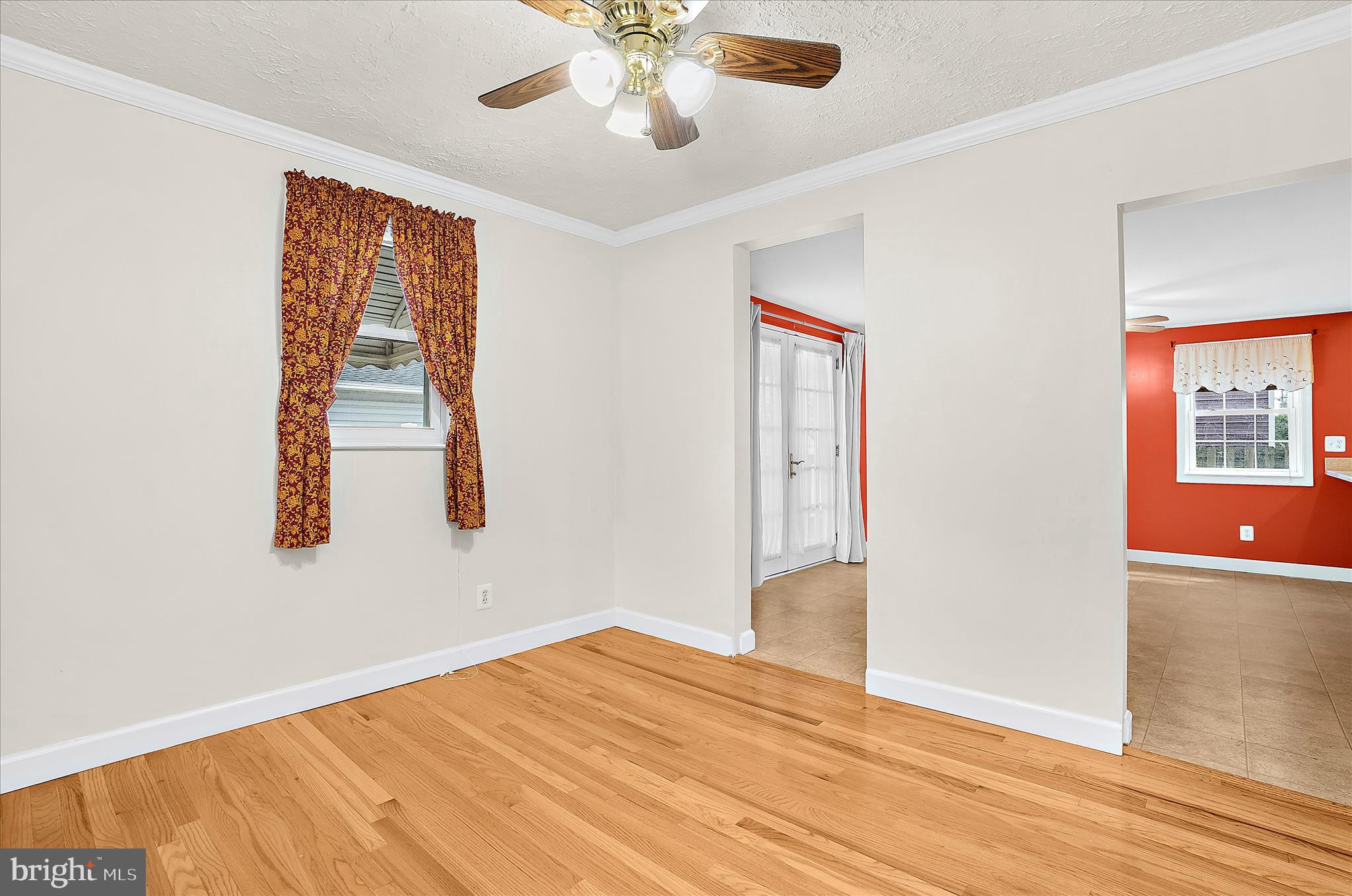 ARUNDEL GARDENS - Residential