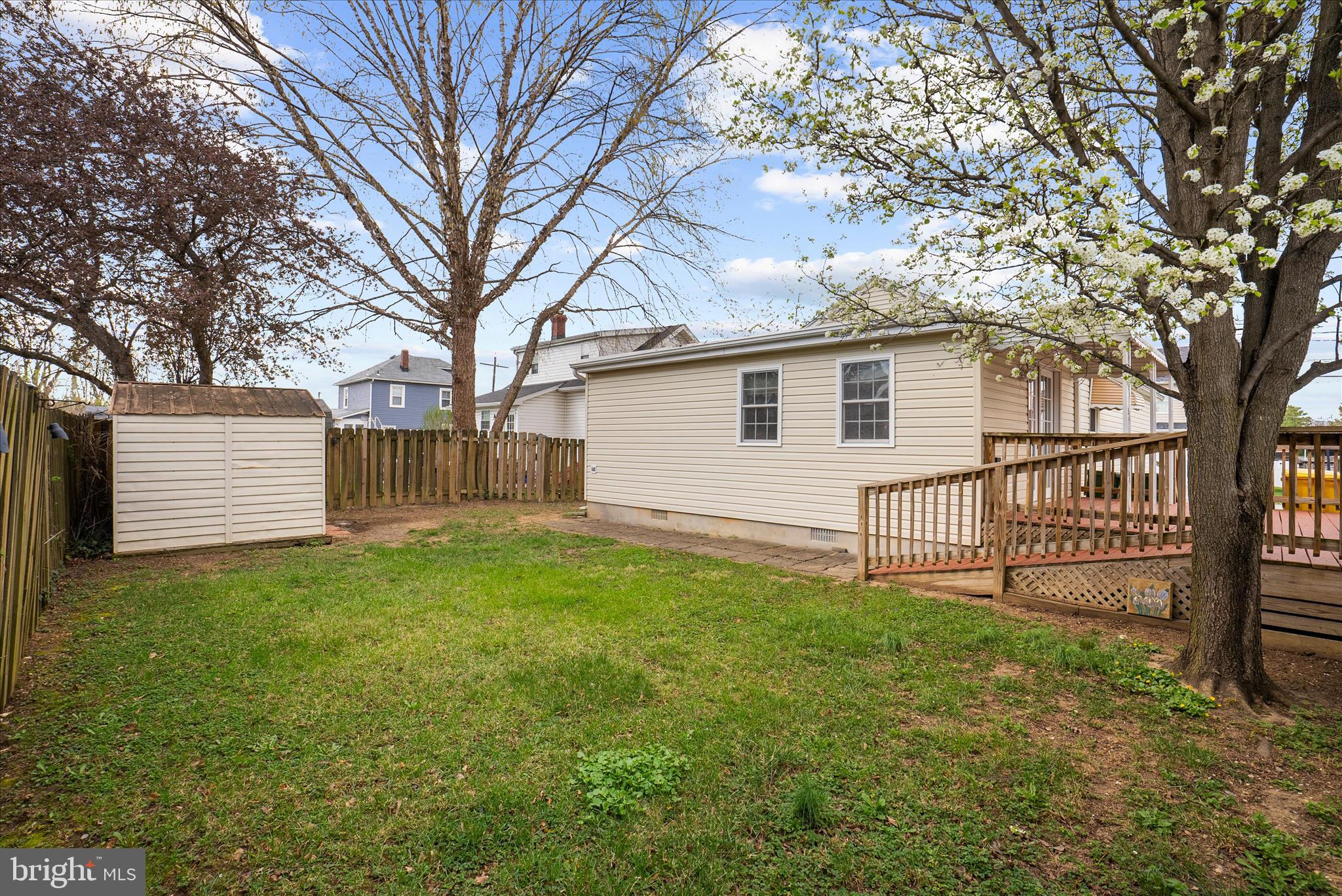 ARUNDEL GARDENS - Residential