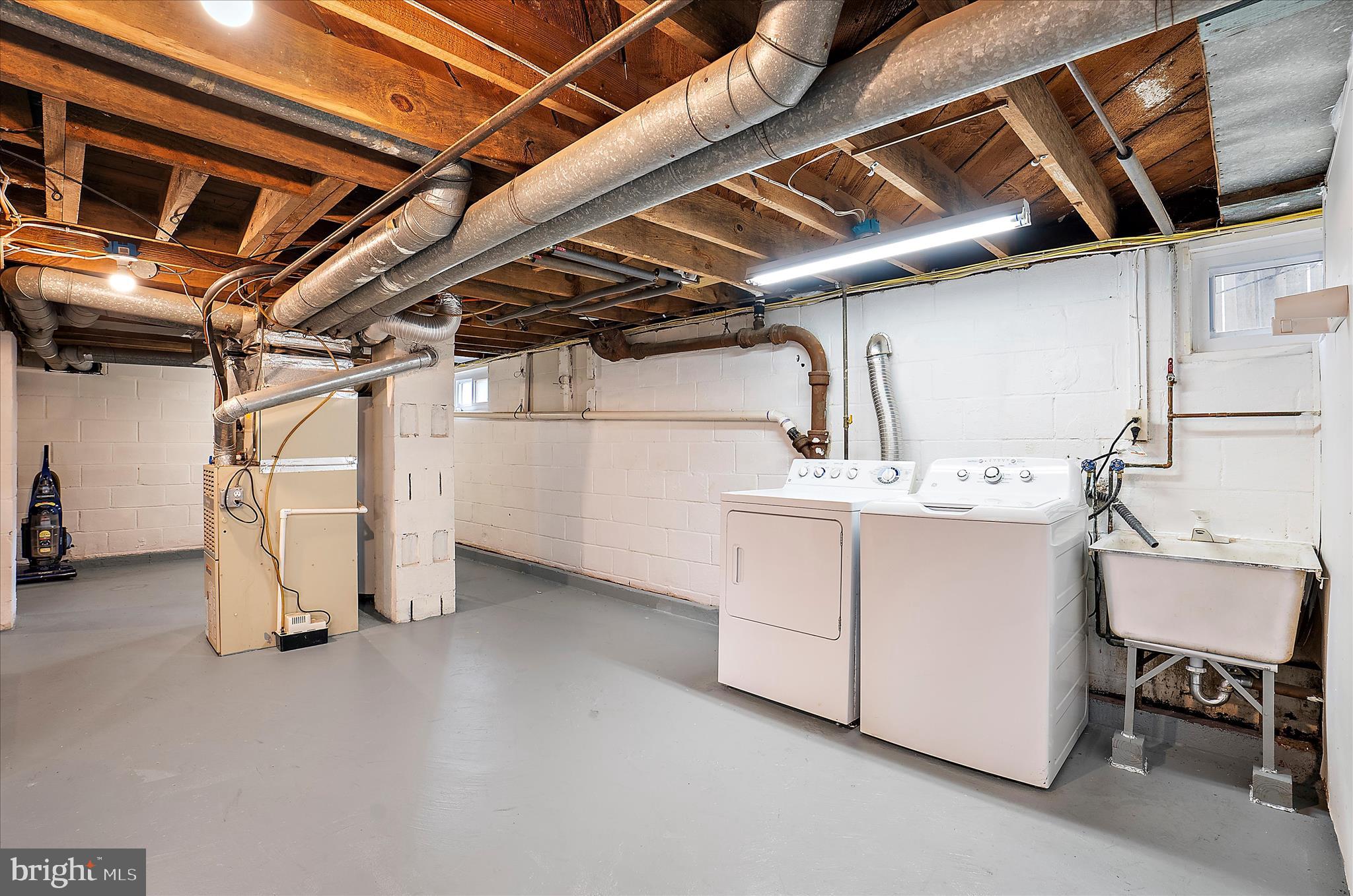 ARUNDEL GARDENS - Residential