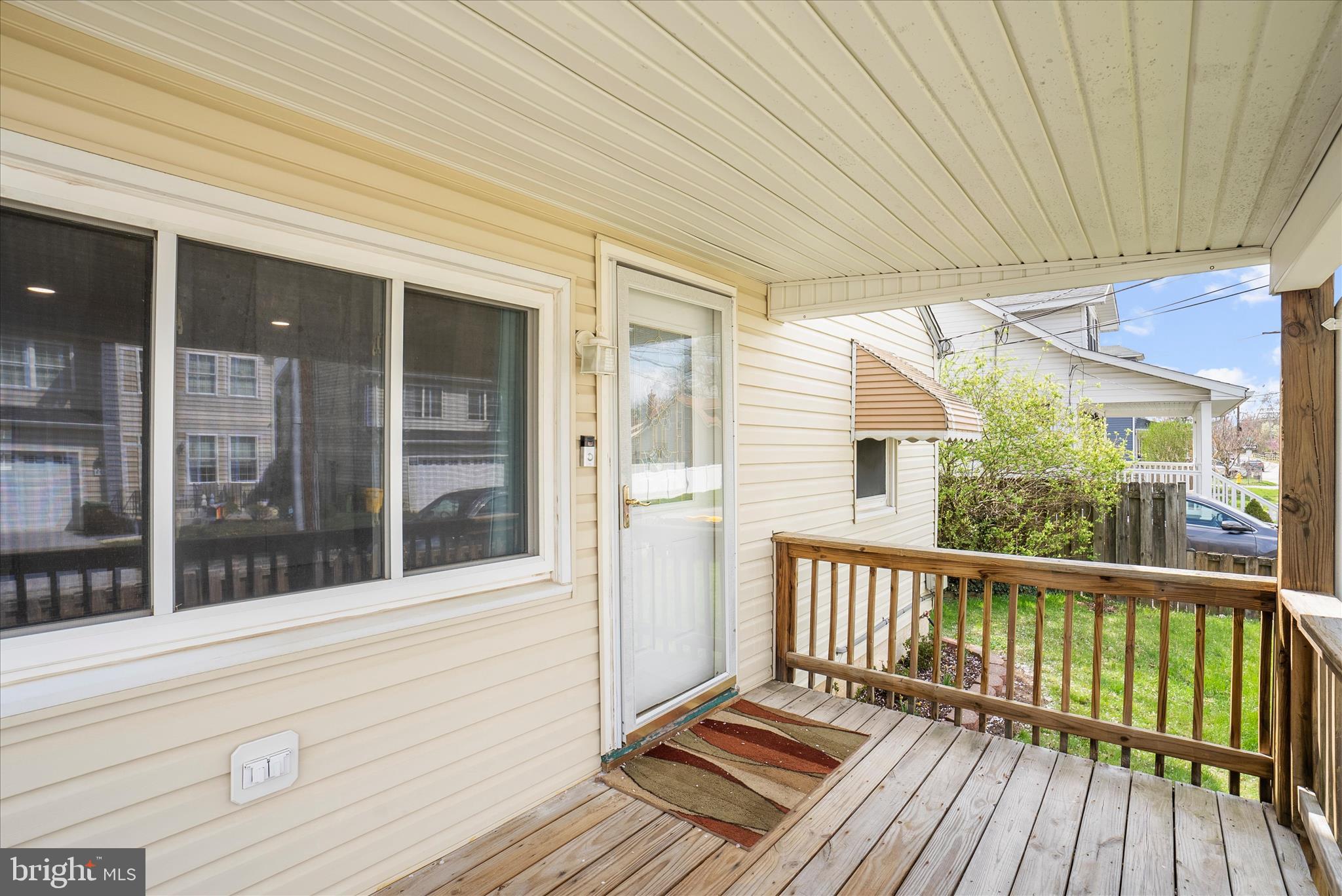 ARUNDEL GARDENS - Residential